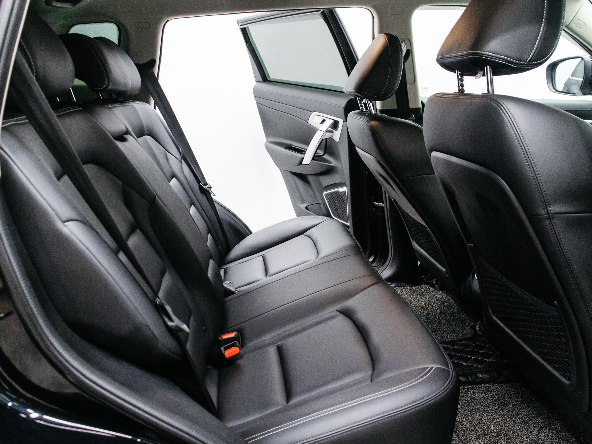 Geely Atlas 2022 28