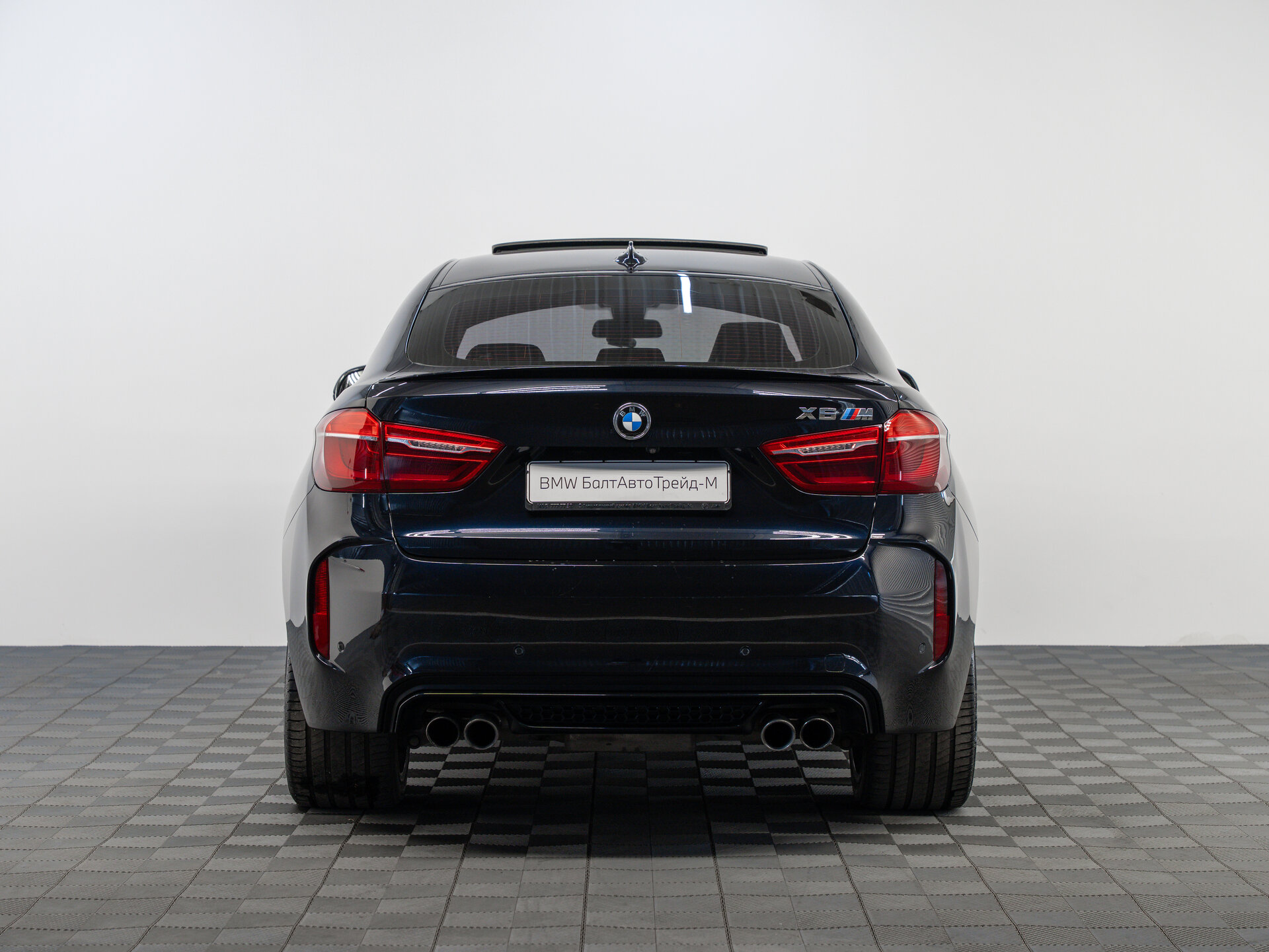Автомобиль BMW X6 M 4.4 AT (575 л.с.) 4WD - 6