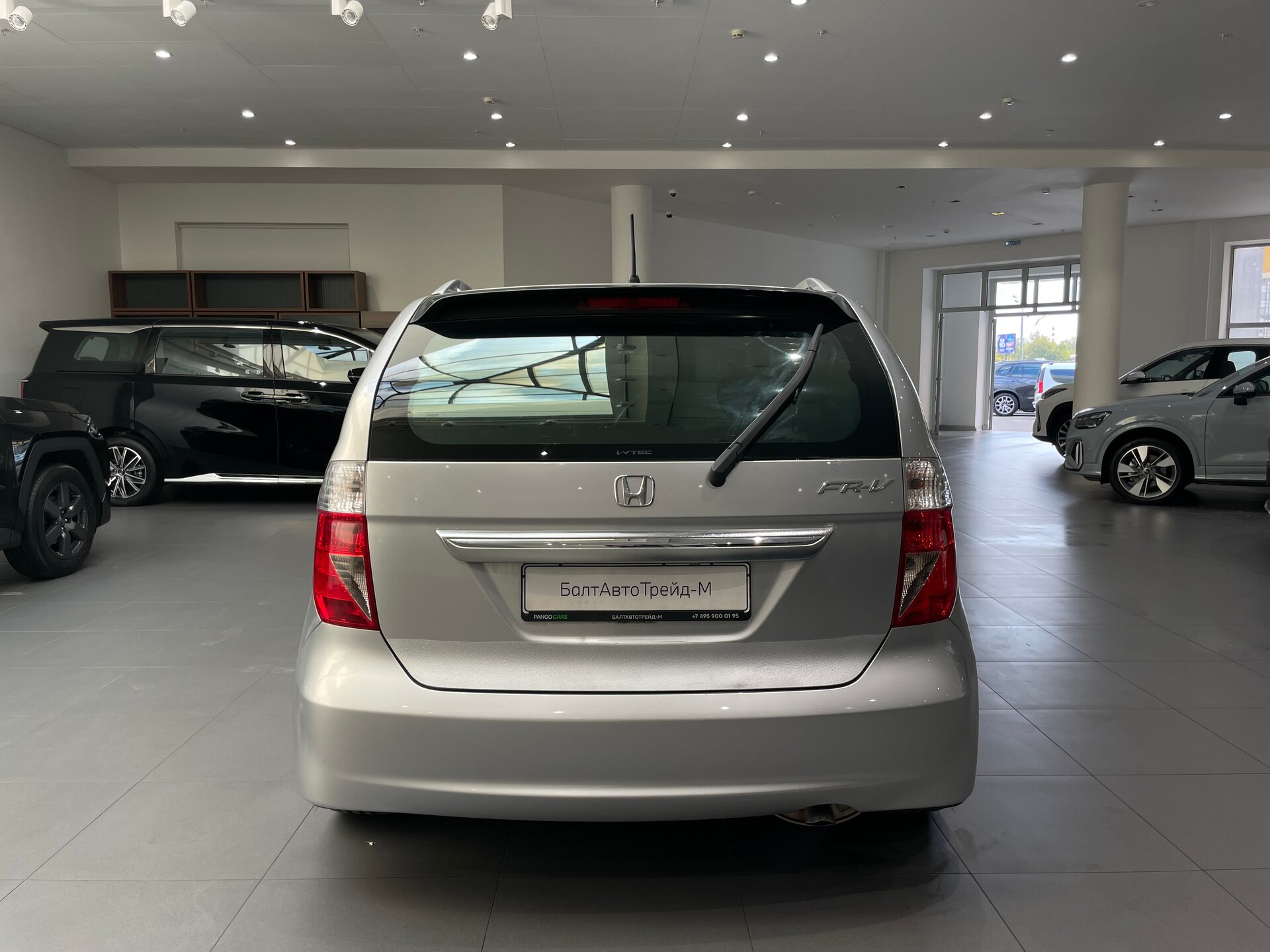 Автомобиль Honda FR-V 2.0 MT (150 л.с.) - 5