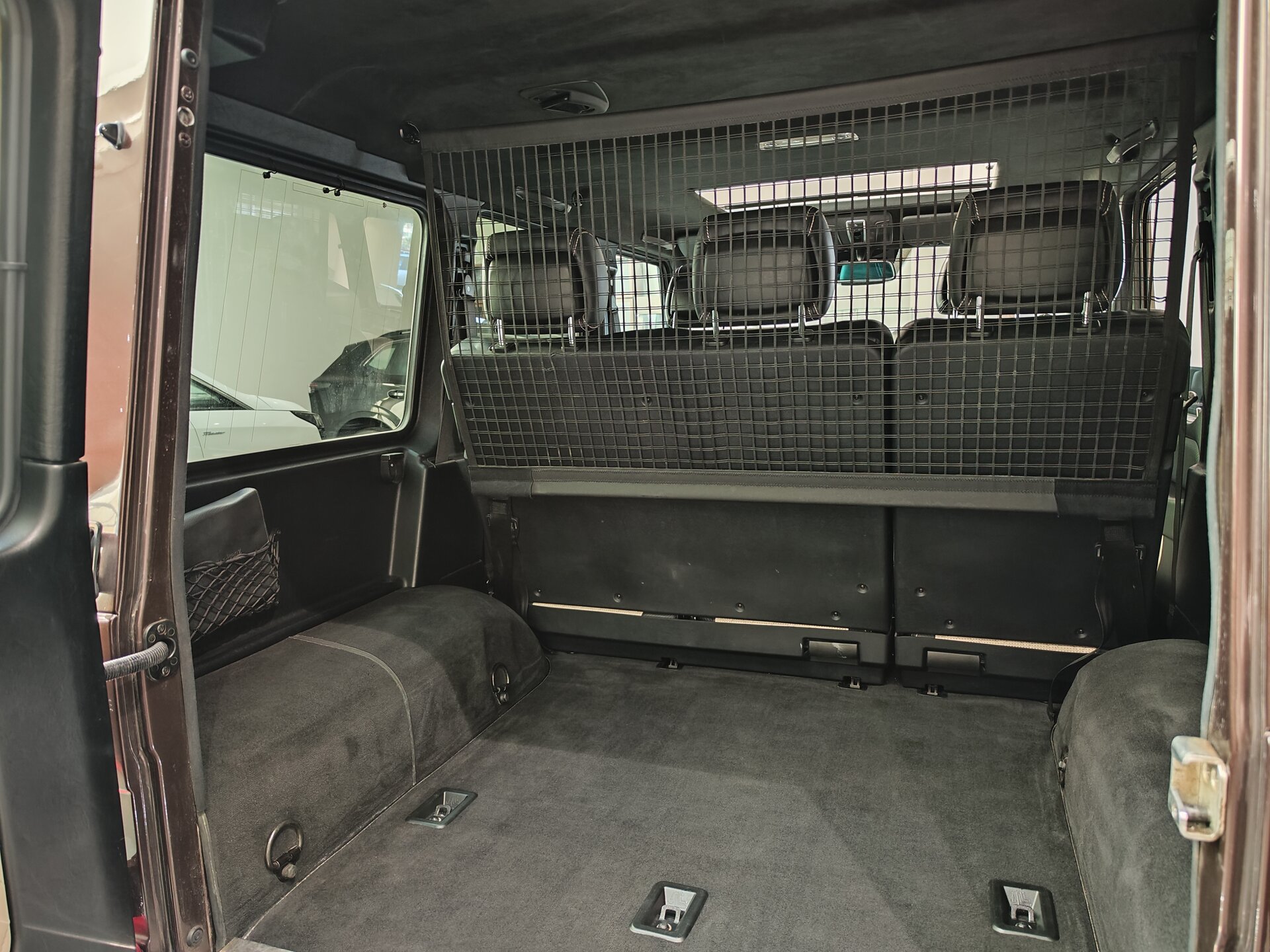 Автомобиль Mercedes-Benz G-Класс AMG 63 AMG 5.5 AT (571 л.с.) 4WD - 11