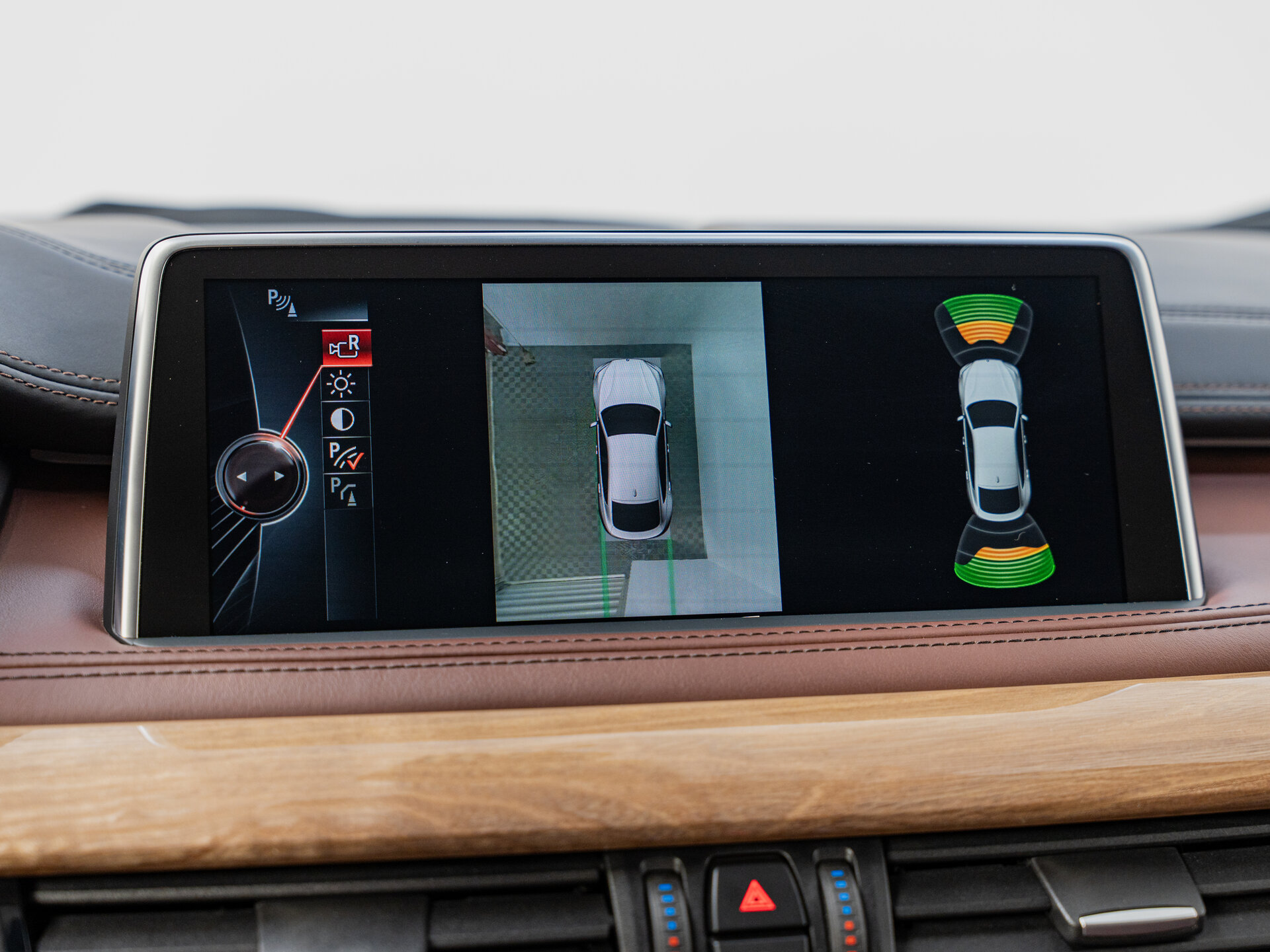 Автомобиль BMW X6 M 4.4 AT (575 л.с.) 4WD - 18