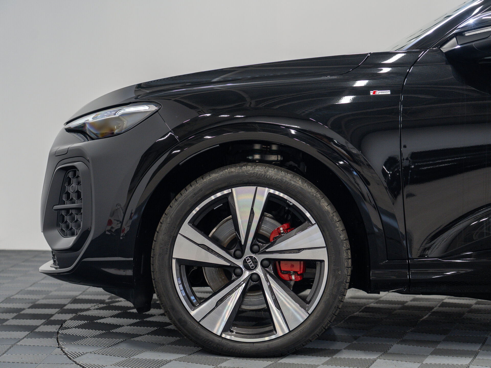 Автомобиль Audi Q5 40 TDI 2.0d AMT (204 л.с.) 4WD - 3