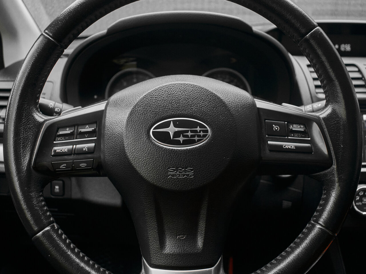 Купить Subaru XV 2.0 CVT (150 л.с.) 4WD, 2013 в Екатеренбурге
