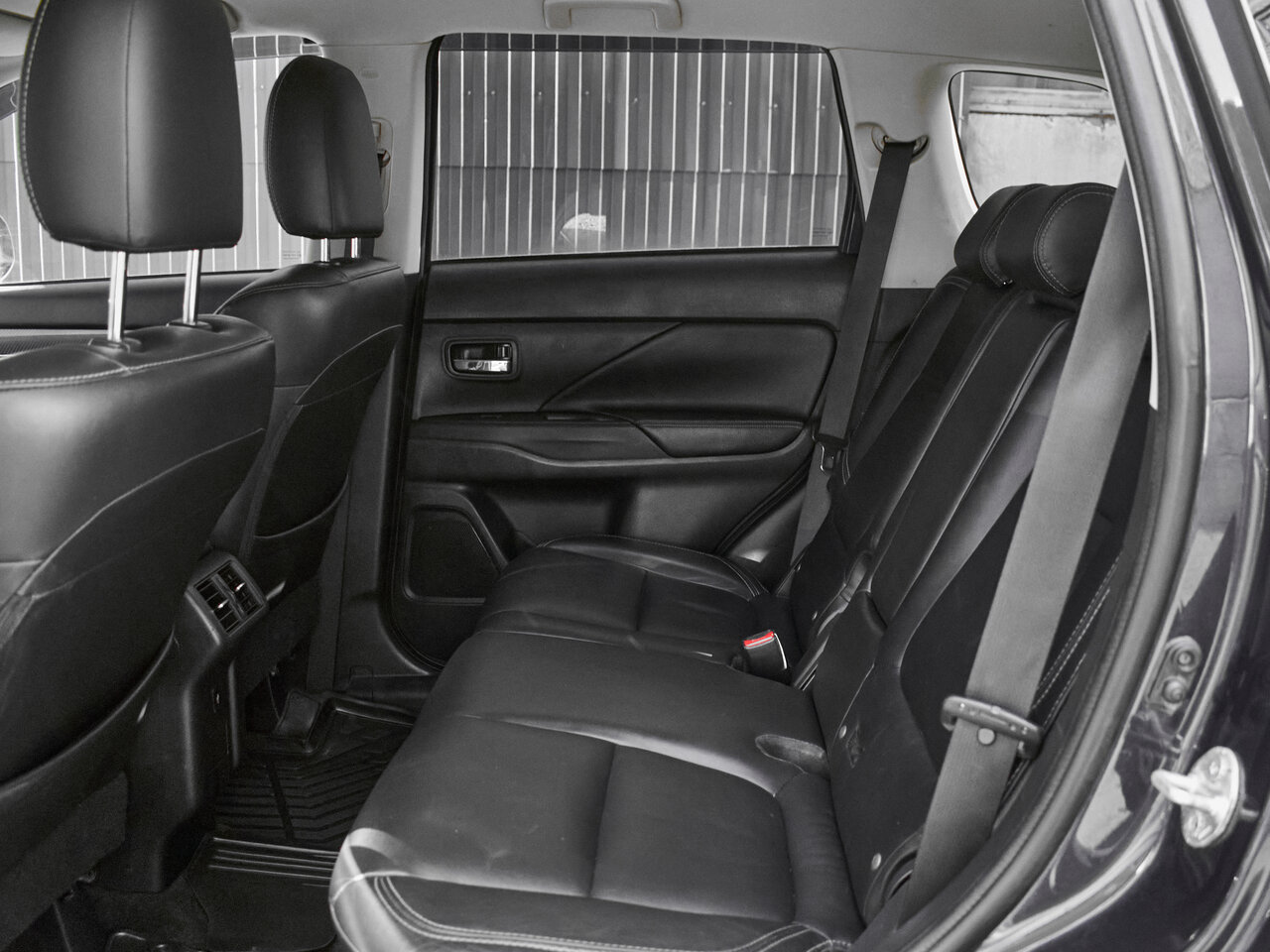 Купить Mitsubishi Outlander 2.0 CVT (146 л.с.) 4WD, 2019 в Екатеренбурге
