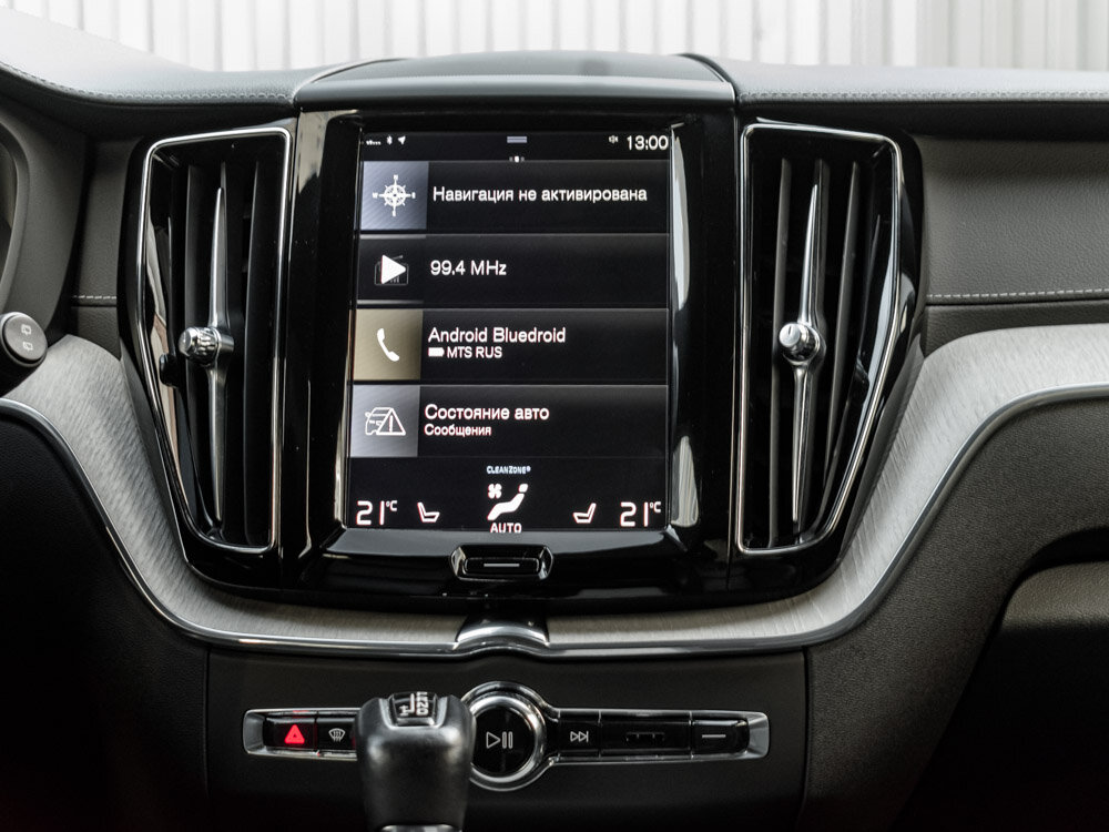 Купить Volvo XC60 2.0 AT (249 л.с.) 4WD, 2021 в Екатеренбурге