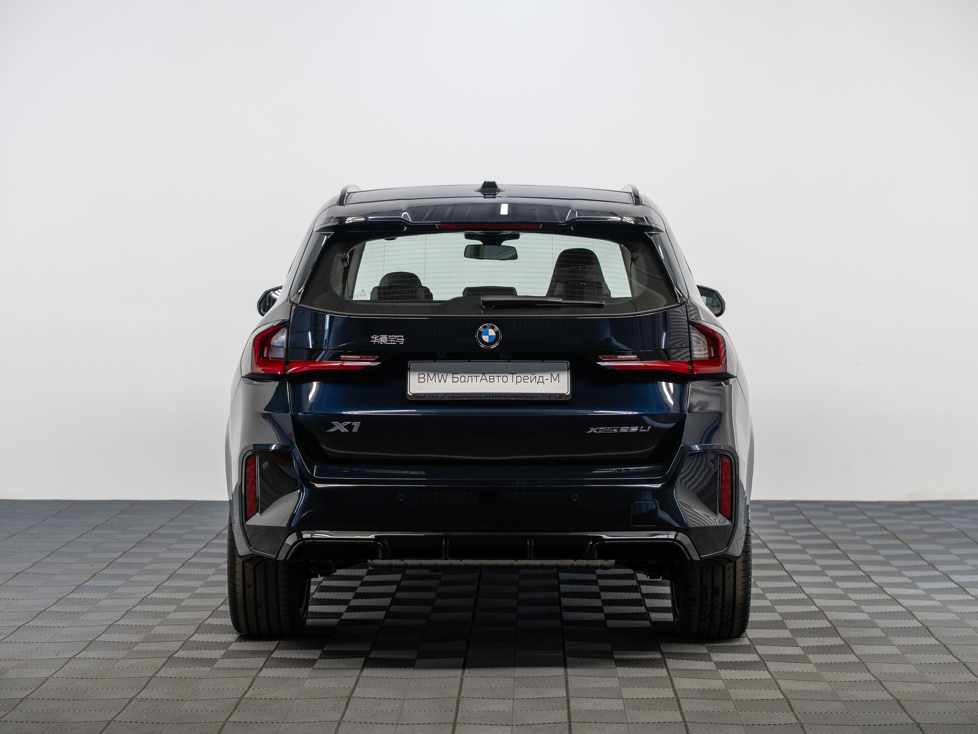 Автомобиль BMW X1 25Li xDrive 2.0 AMT (204 л.с.) 4WD - 6
