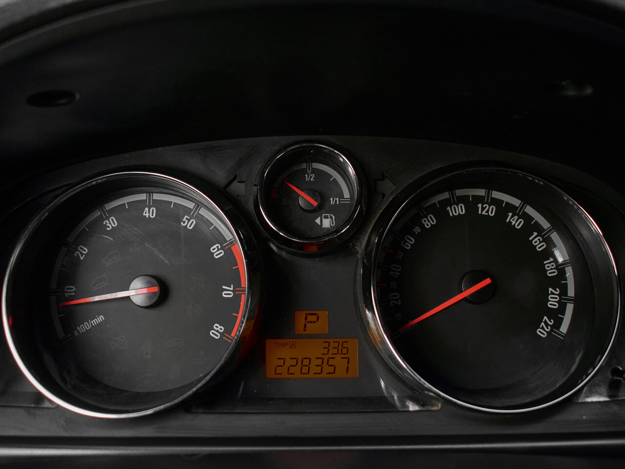 Купить Opel Antara 3.2 AT (227 л.с.) 4WD, 2010 в Екатеренбурге