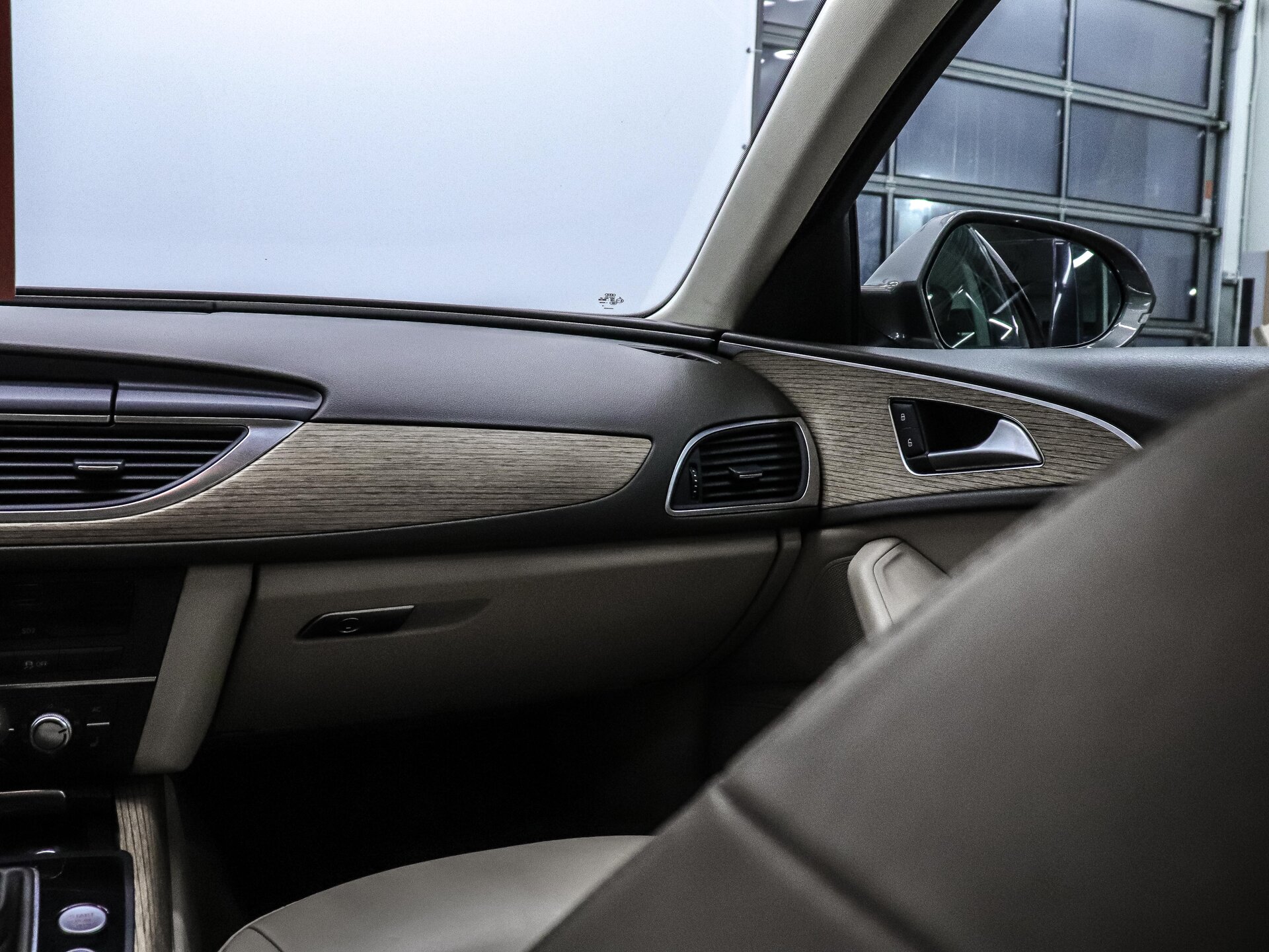 Audi A6 2011 14