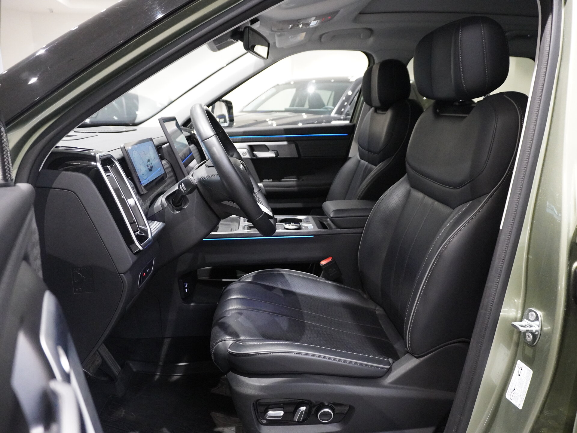 Автомобиль Jaecoo J7 1.6 AMT (186 л.с.) - 8