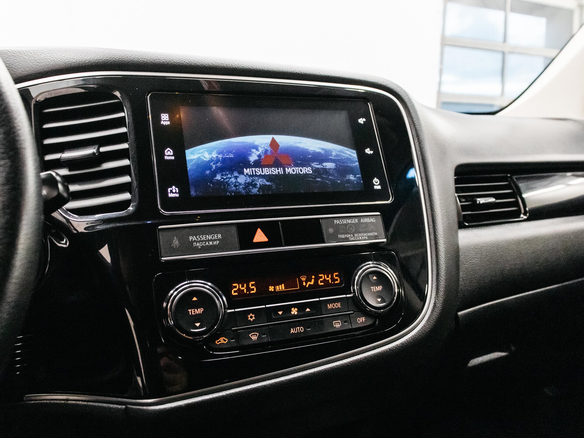 Mitsubishi Outlander 2019 22