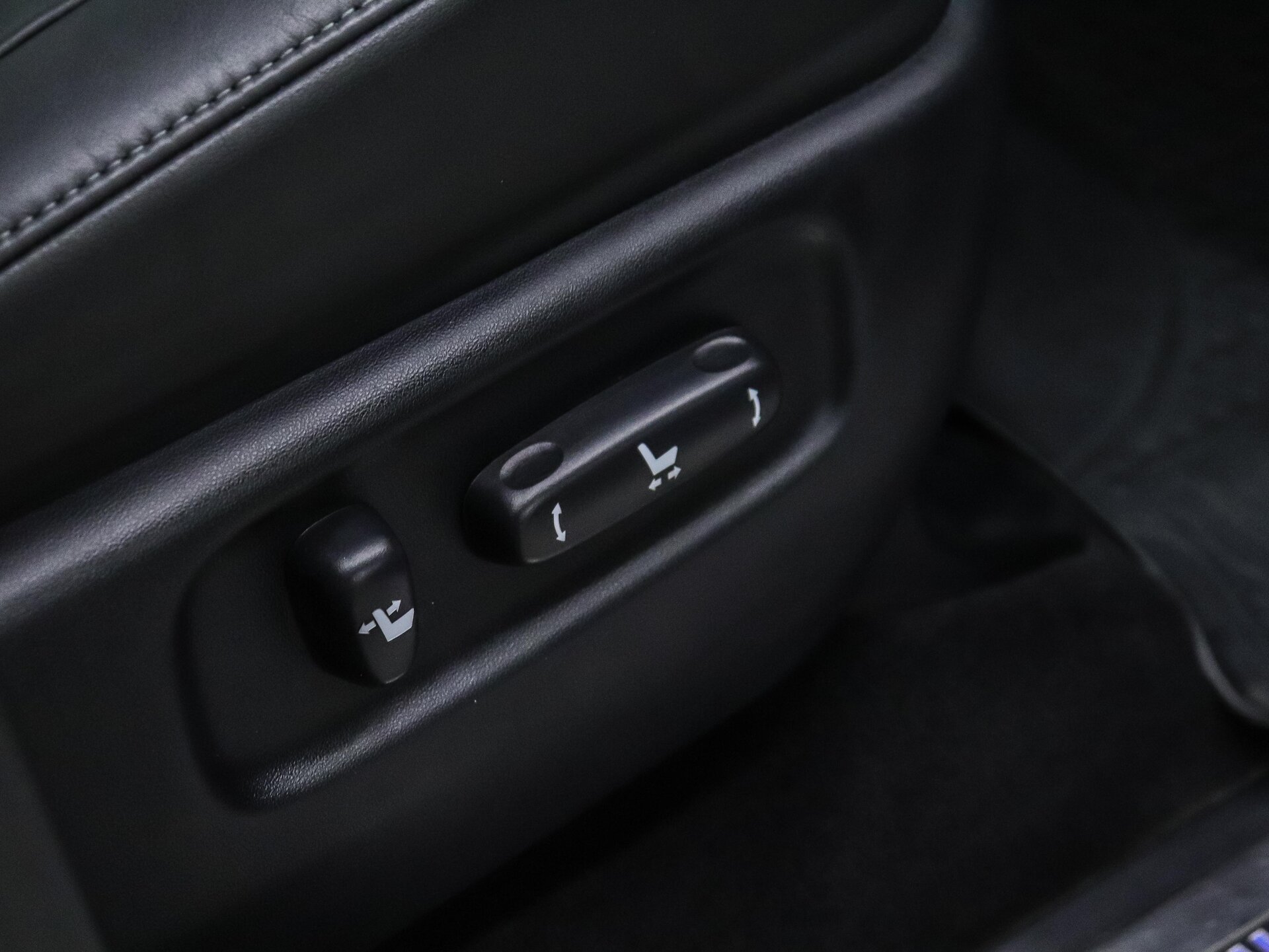 Toyota Land Cruiser 2019 34