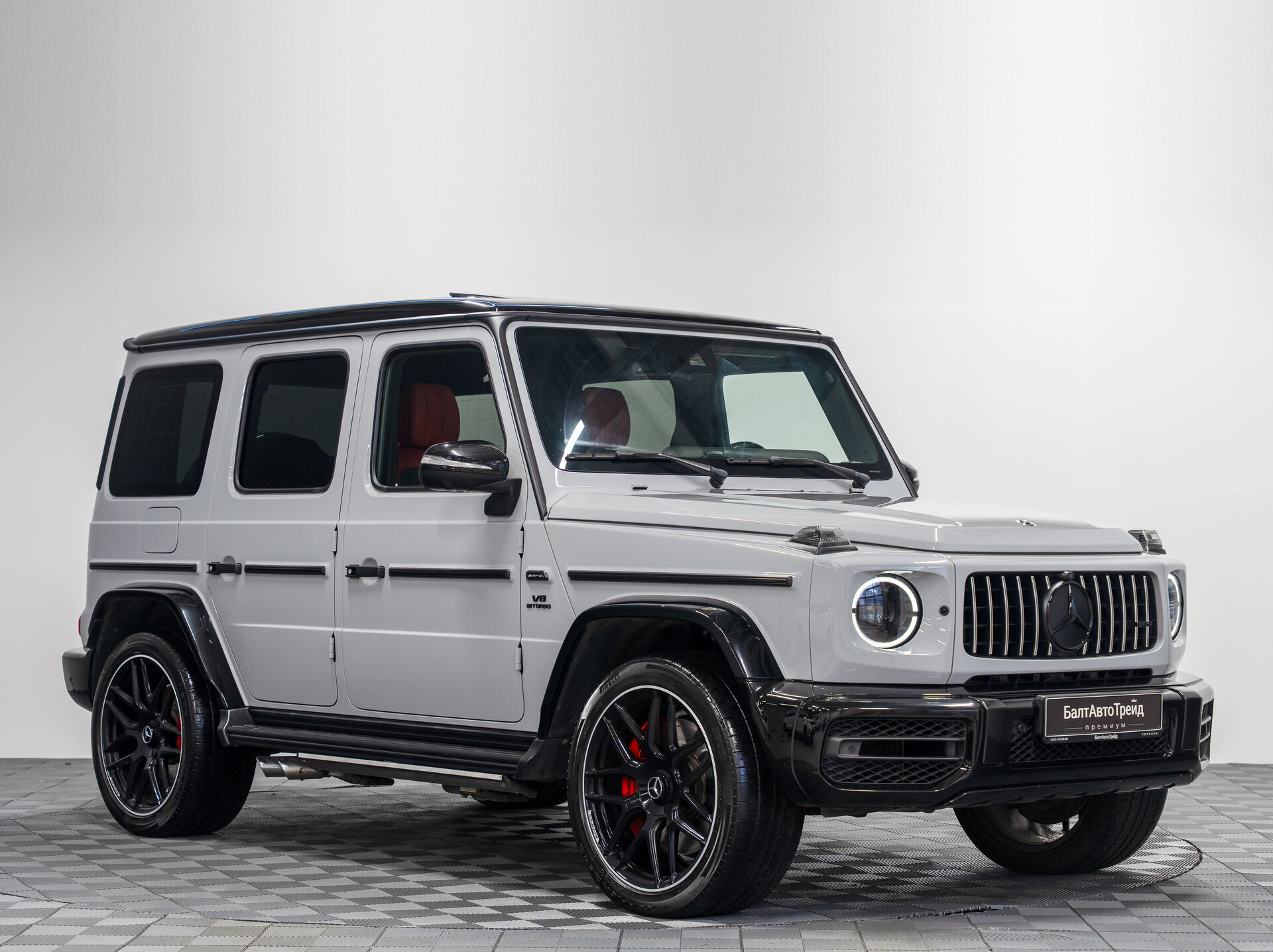 Автомобиль Mercedes-Benz G-Класс AMG 63 AMG 4.0 AT (585 л.с.) 4WD - 5