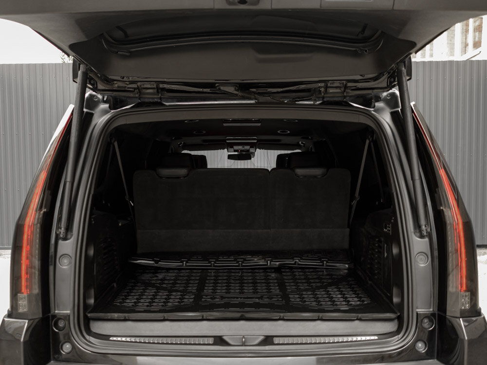 Купить Cadillac Escalade ESV 6.2 AT (409 л.с.) 4WD, 2016 в Екатеренбурге