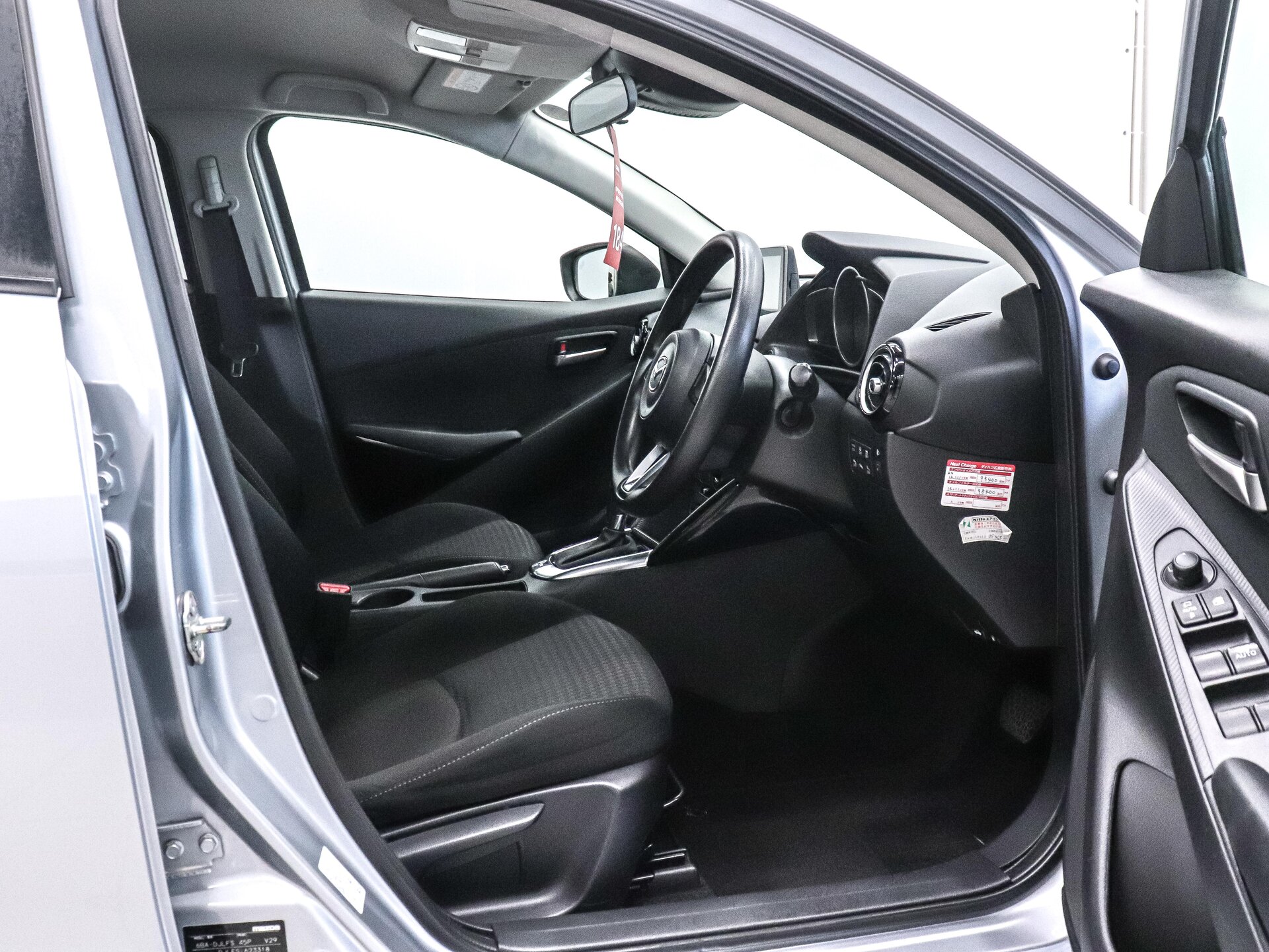 Mazda Demio 2019 10