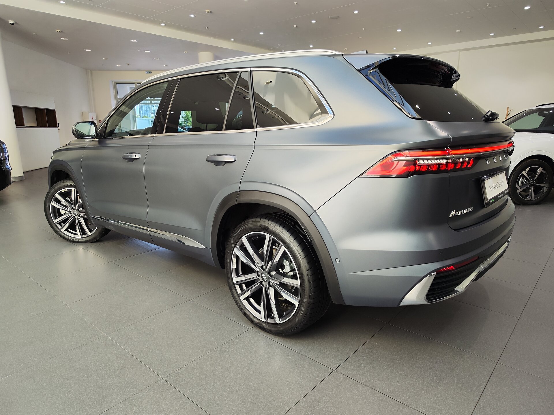 Автомобиль Geely Monjaro 2.0 AT (238 л.с.) 4WD - 4