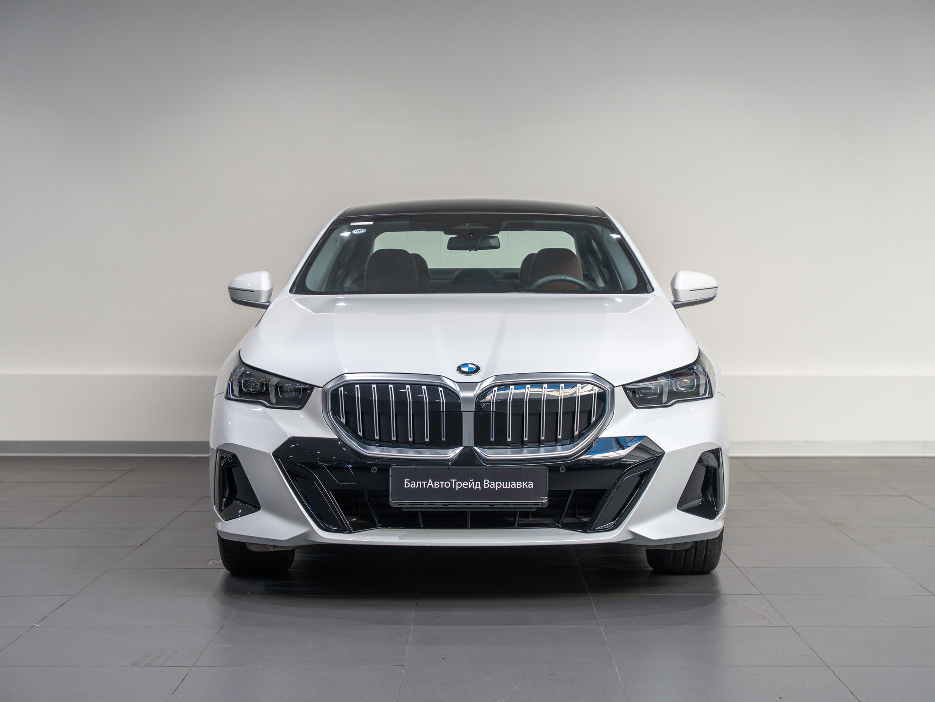 Автомобиль BMW 5 серии 530Li xDrive 2.0 AT (258 л.с.) 4WD - 2
