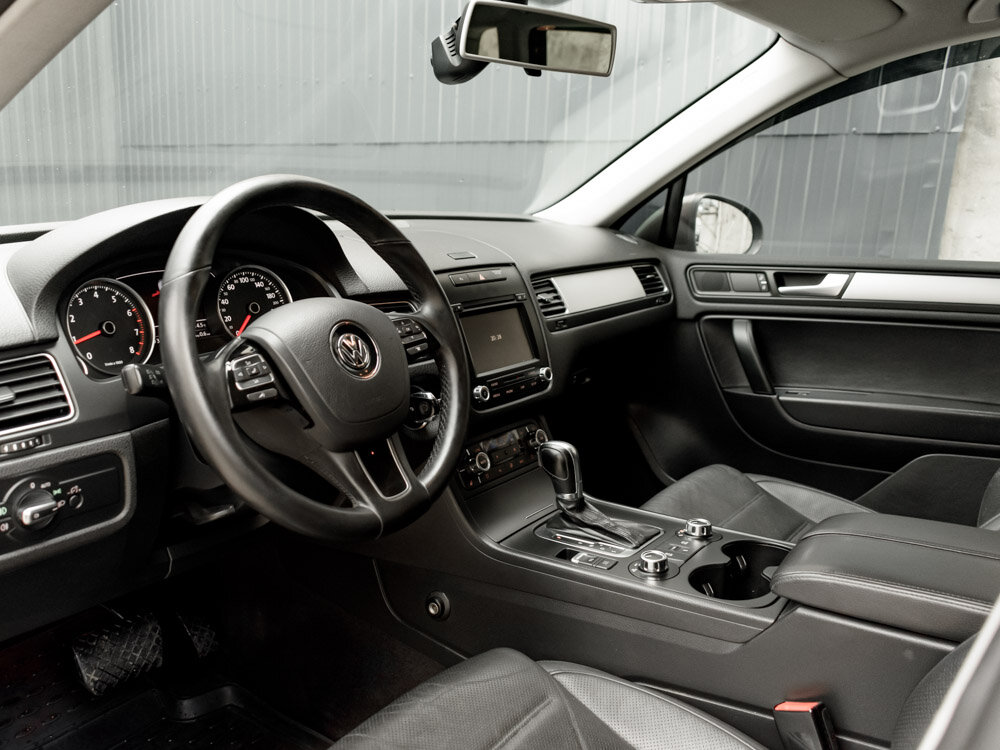 Купить Volkswagen Touareg 3.6 AT (249 л.с.) 4WD, 2012 в Екатеренбурге