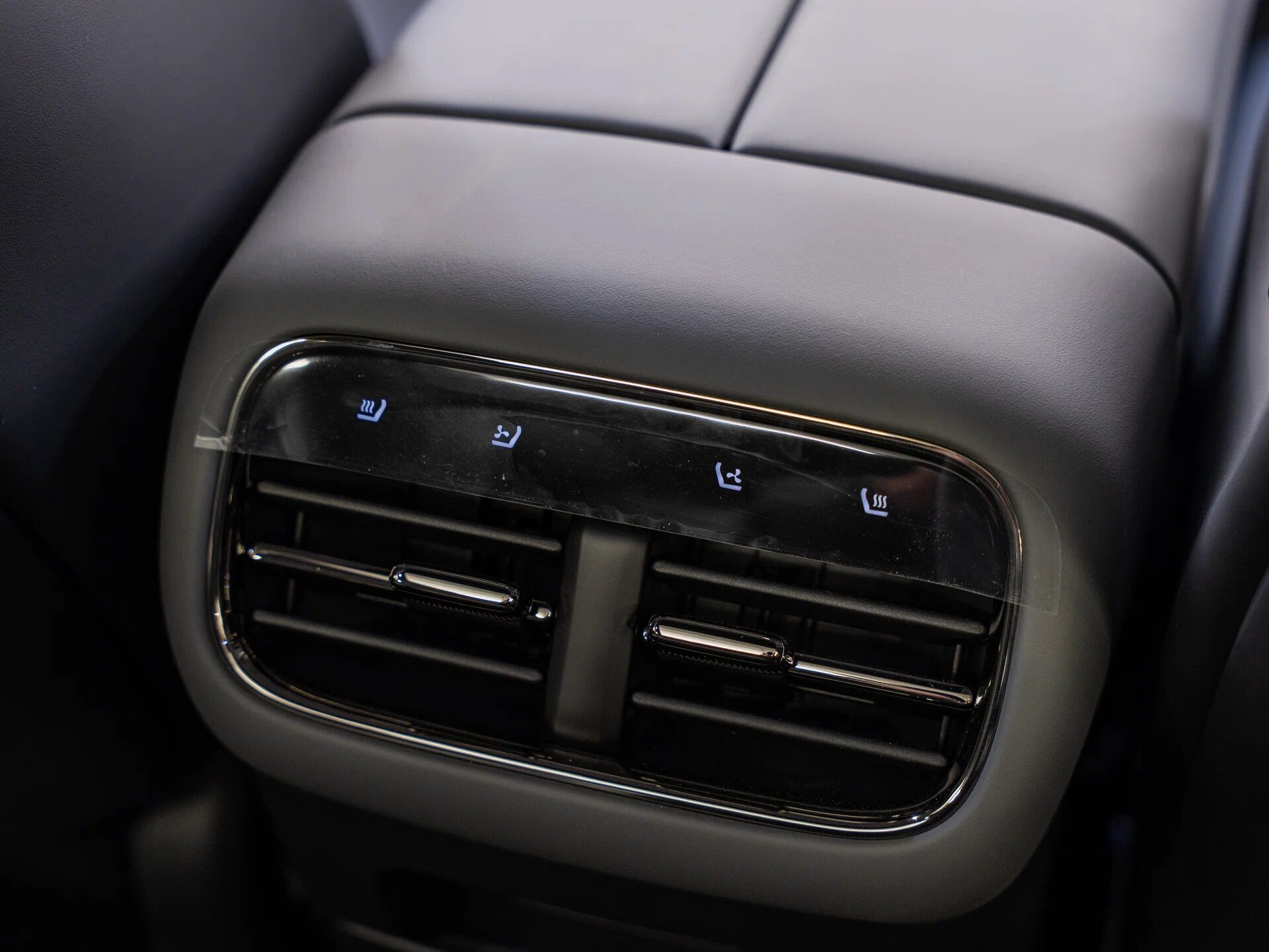 Автомобиль GAC Trumpchi S7 1.5hyb AT (541 л.с.) 4WD - 18