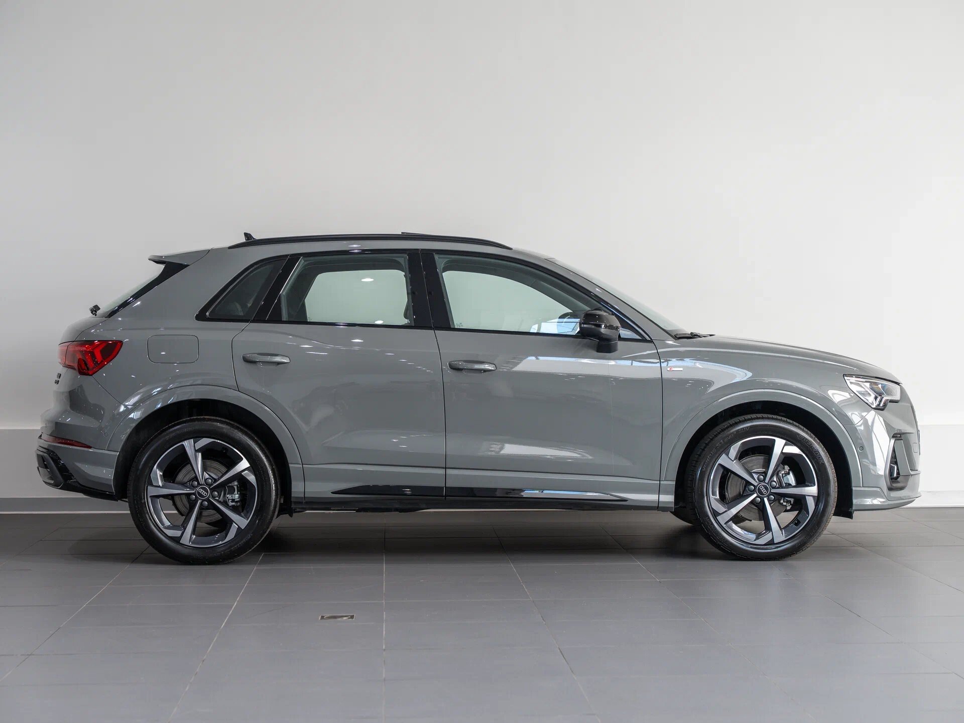 Автомобиль Audi Q3 35 TFSI 1.5 AMT (160 л.с.) - 4