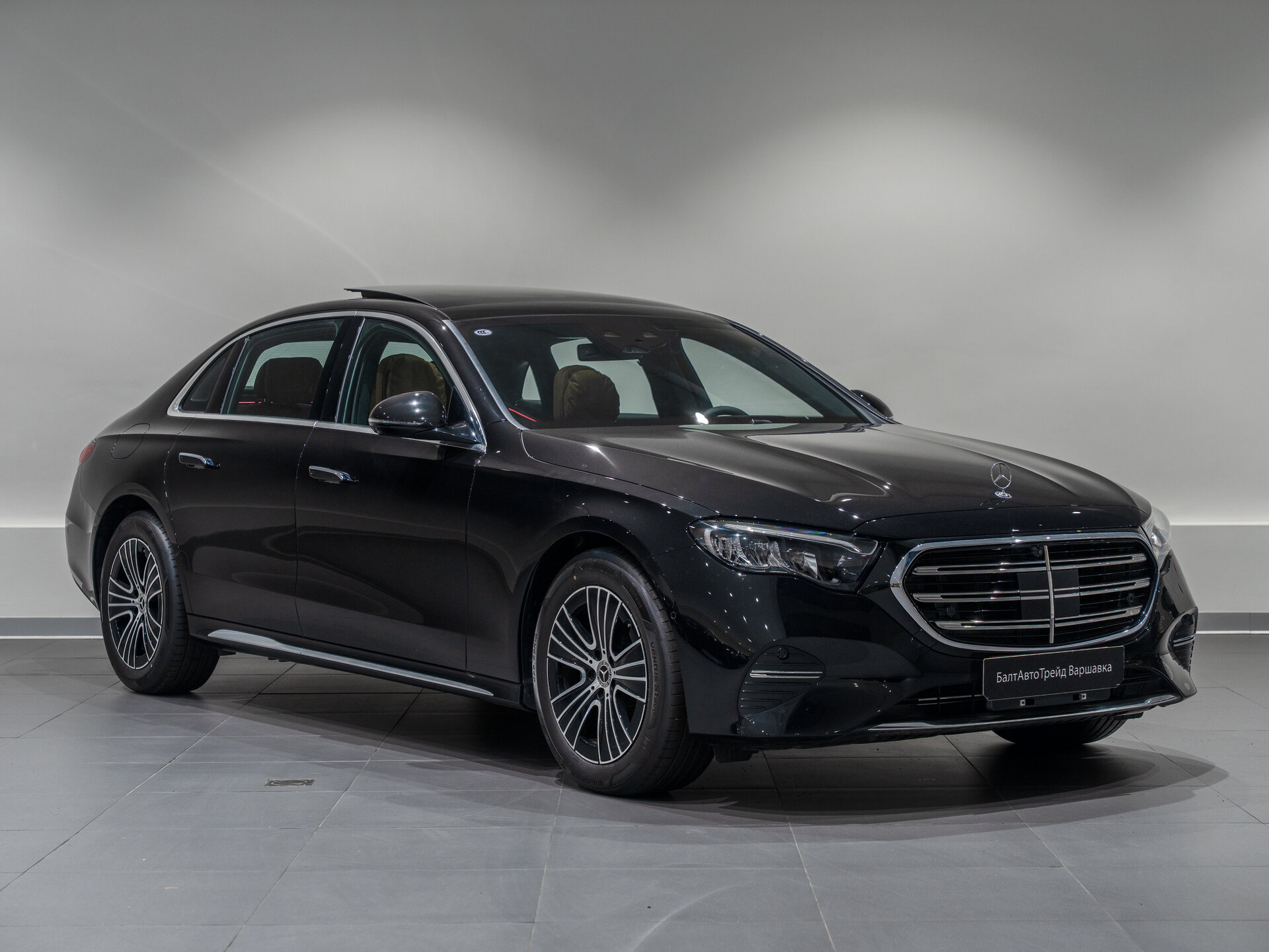 Автомобиль Mercedes-Benz E-Класс 260 L 2.0 AT (204 л.с.) 4WD - 3