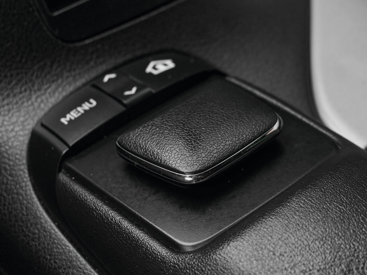 Купить Lexus RX 350 3.5 AT (277 л.с.) 4WD, 2012 в Екатеренбурге
