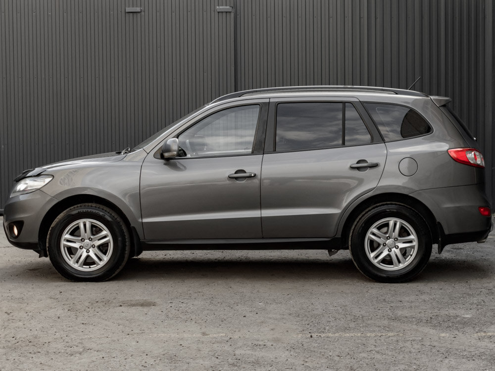 Купить Hyundai Santa Fe 2.4 AT (174 л.с.) 4WD, 2011 в Екатеренбурге