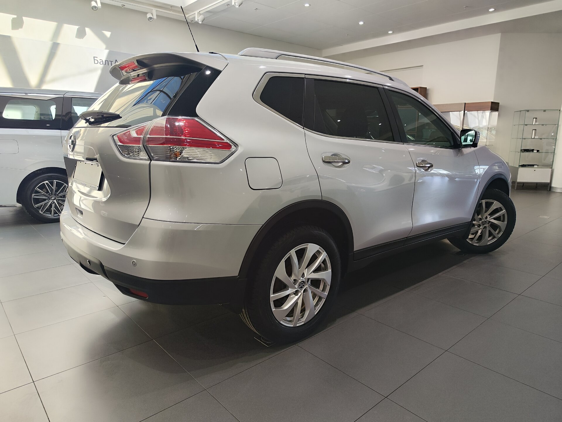 Автомобиль Nissan X-Trail 2.0 CVT (144 л.с.) 4WD - 6