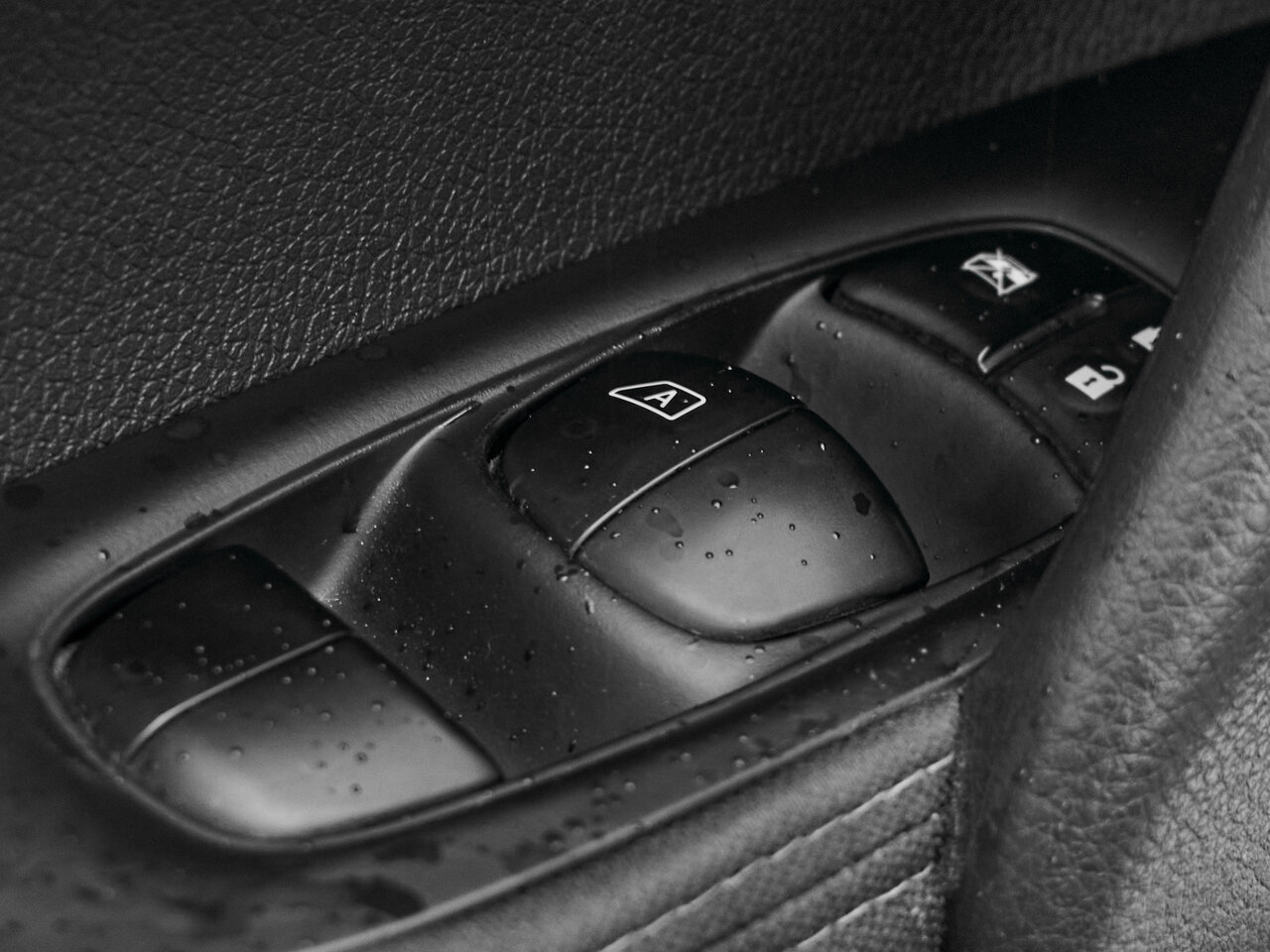 Купить Nissan Qashqai 2.0 CVT (144 л.с.) 4WD, 2017 в Екатеренбурге