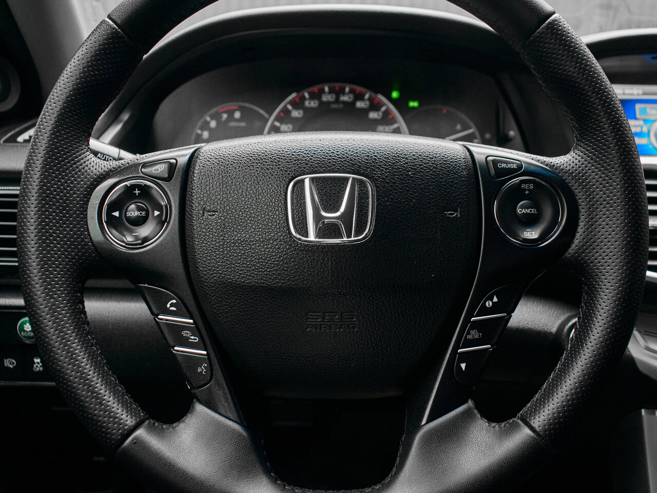 Купить Honda Accord 2.4 AT (180 л.с.), 2013 в Екатеренбурге