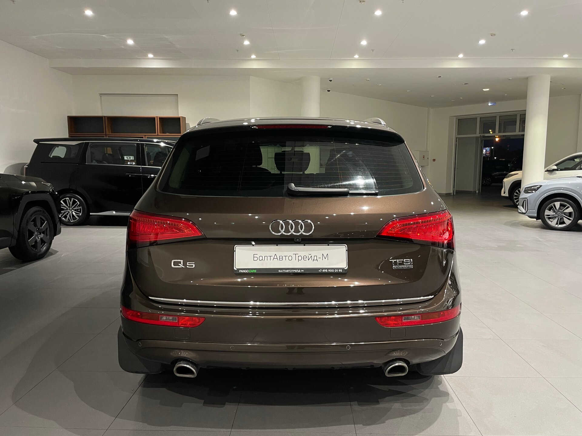 Автомобиль Audi Q5 2.0 AT (230 л.с.) 4WD - 5