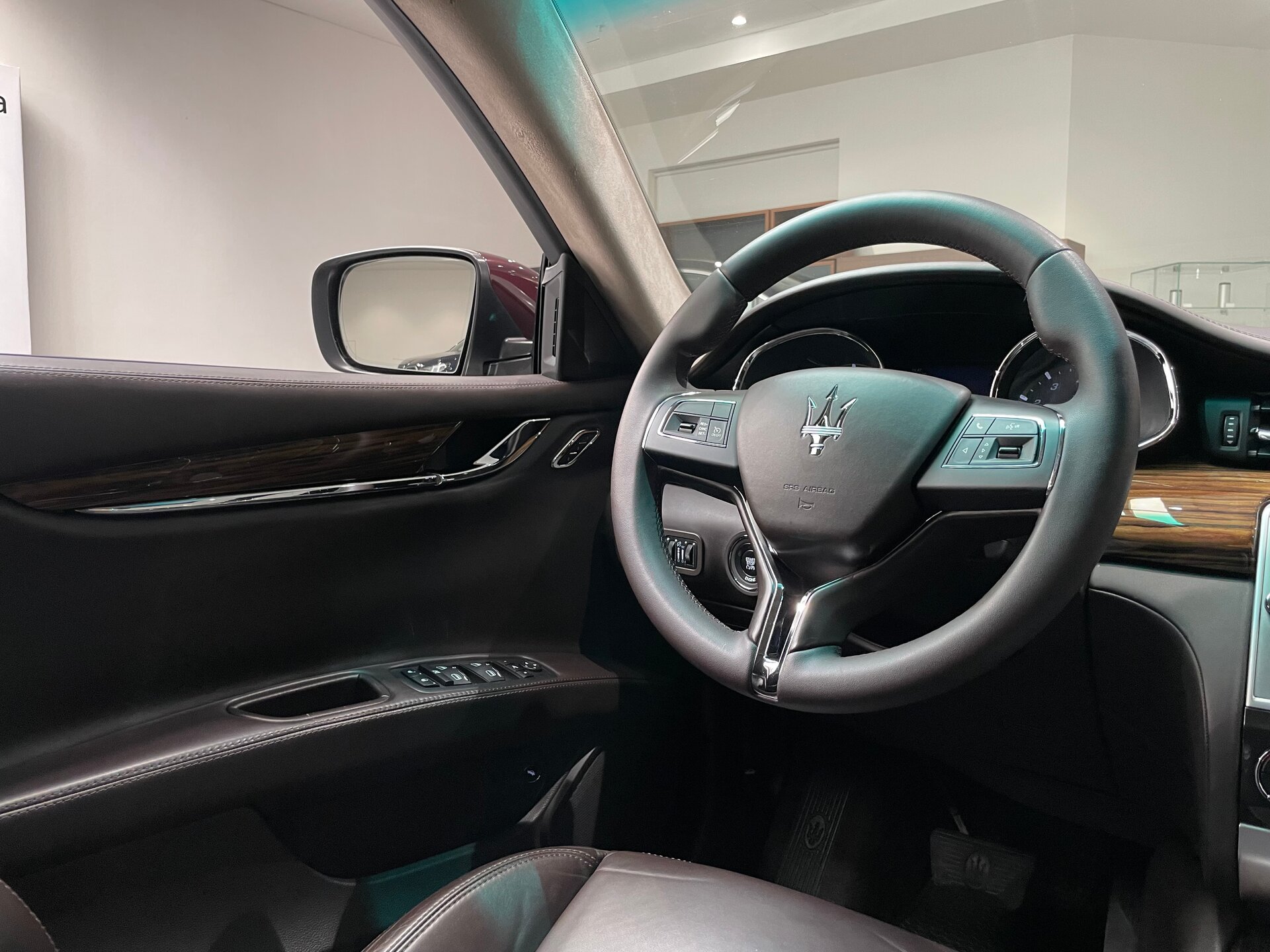 Автомобиль Maserati Quattroporte S Q4 3.0 AT (410 л.с.) 4WD - 15