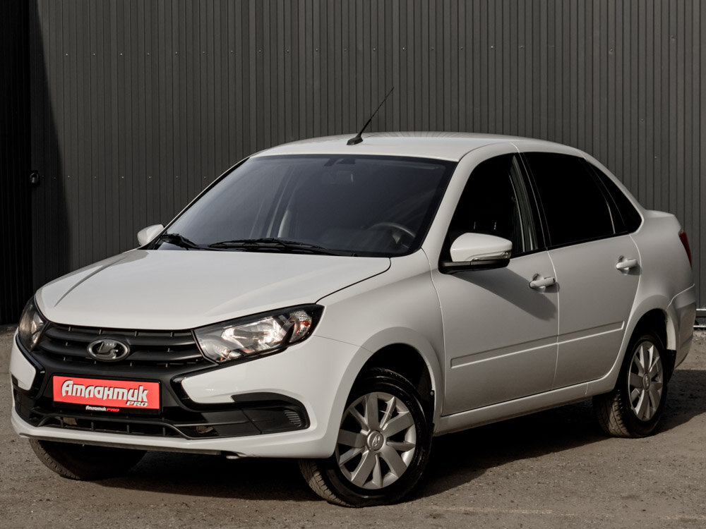 Купить Lada (ВАЗ) Granta 1.6 MT (90 л.с.), 2022 в Екатеренбурге
