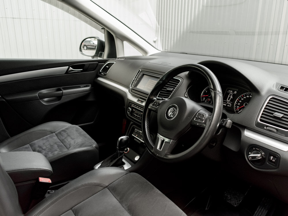 Купить Volkswagen Sharan 1.4 AMT (150 л.с.), 2011 в Екатеренбурге