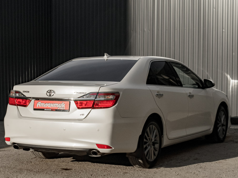 Купить Toyota Camry 3.5 AT (249 л.с.), 2017 в Екатеренбурге