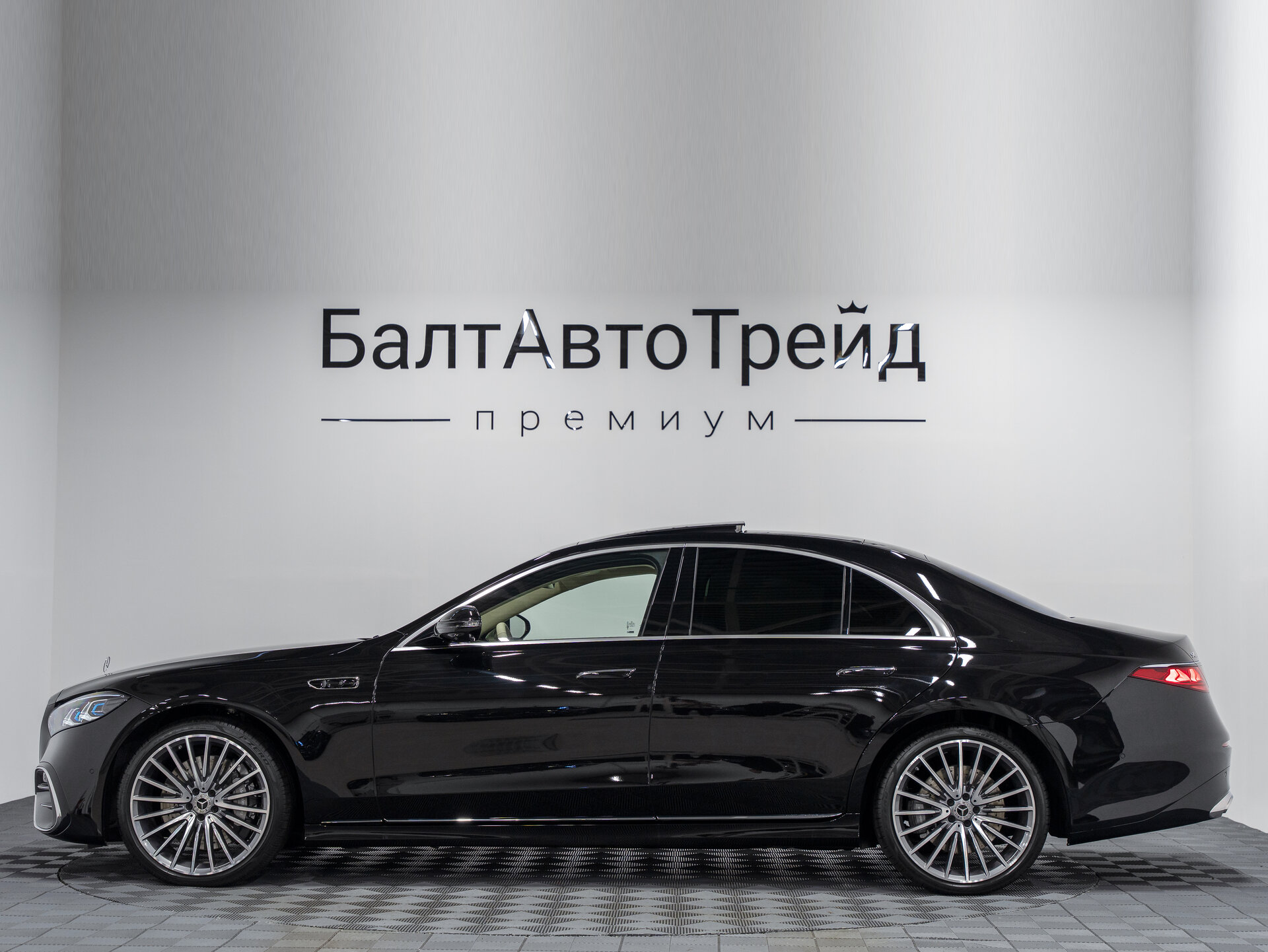 Автомобиль Mercedes-Benz S-Класс 450 d 4MATIC 3.0d AT (367 л.с.) 4WD - 11