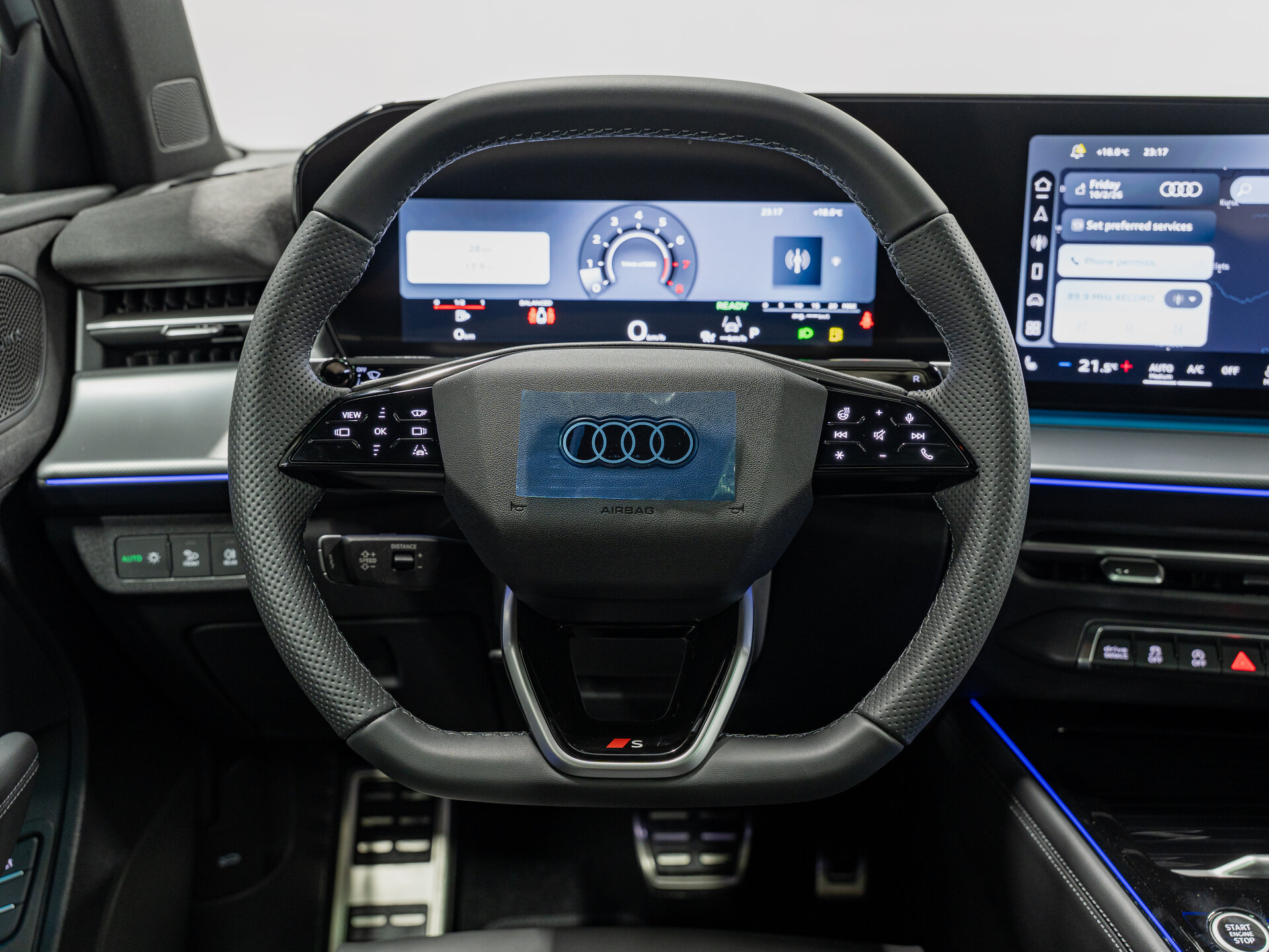Автомобиль Audi Q3 TFSI 2.0 AMT (258 л.с.) 4WD - 16