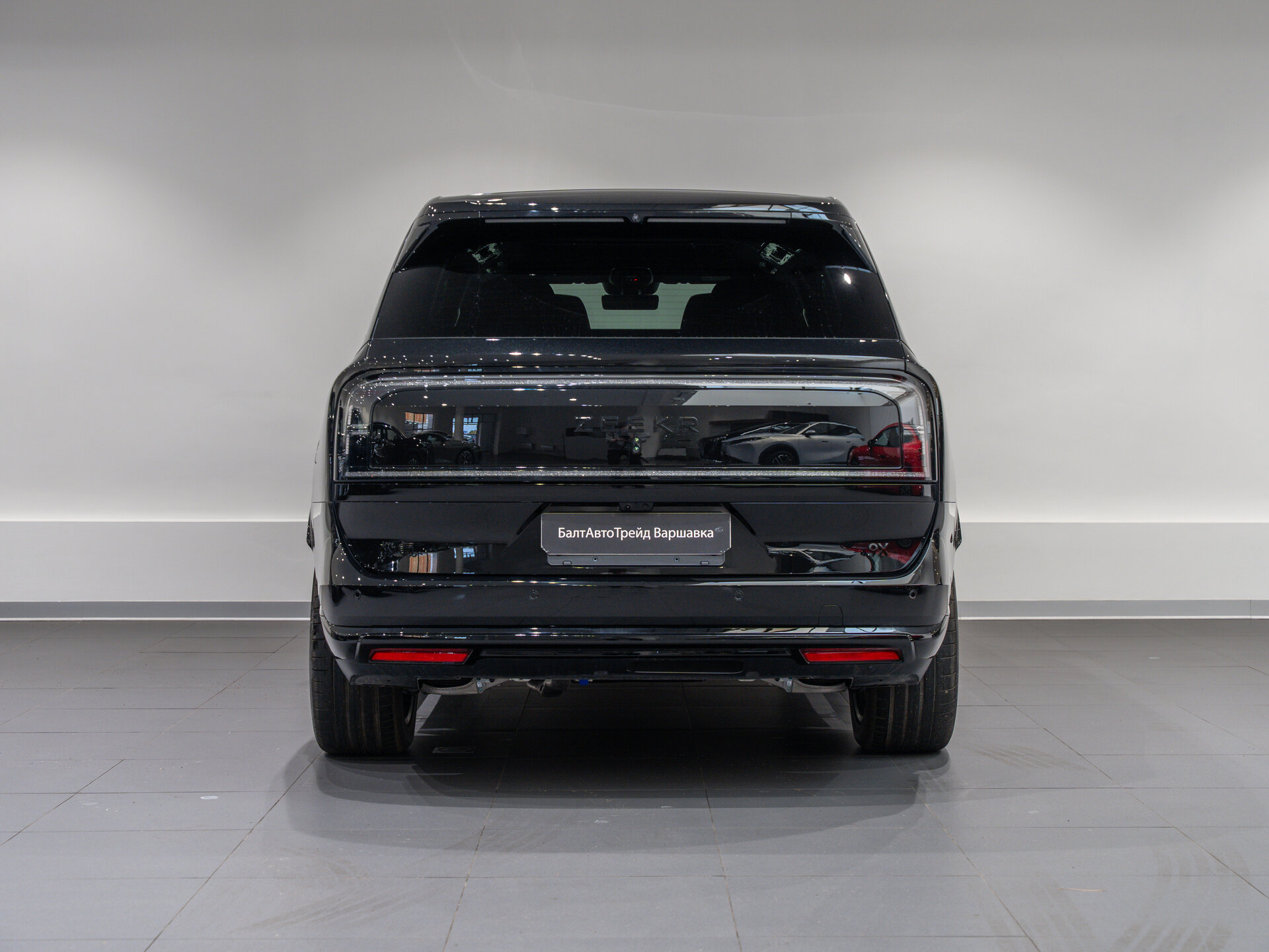 Автомобиль Zeekr 9X 70 kWh 2.0hyb AT (1401 л.с.) 4WD - 6