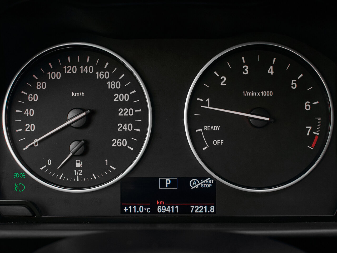 Купить BMW 2 серии 220i 2.0 AT (184 л.с.), 2014 в Екатеренбурге