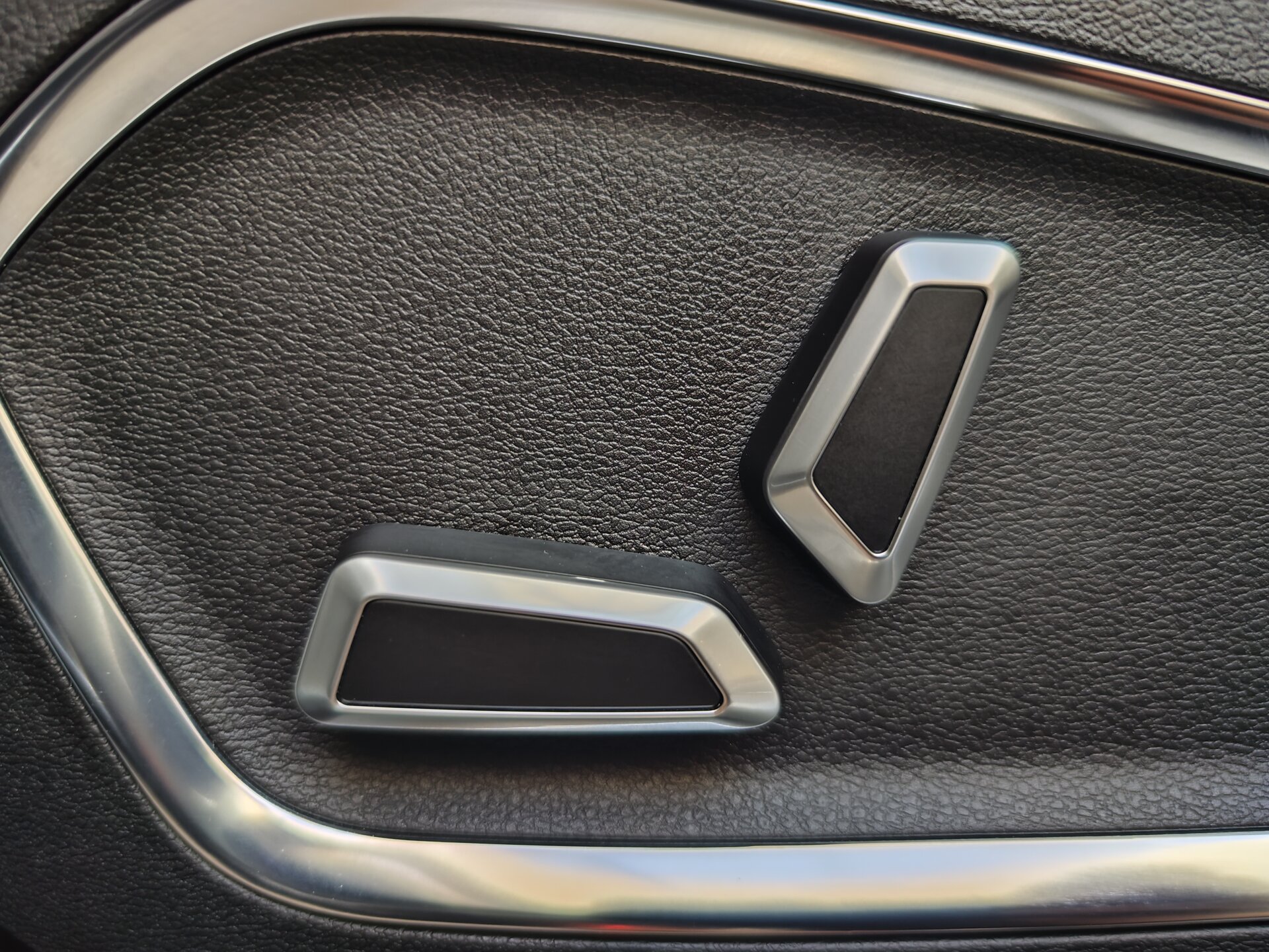 Автомобиль Geely Atlas Pro 1.5 AMT (177 л.с.) 4WD - 19
