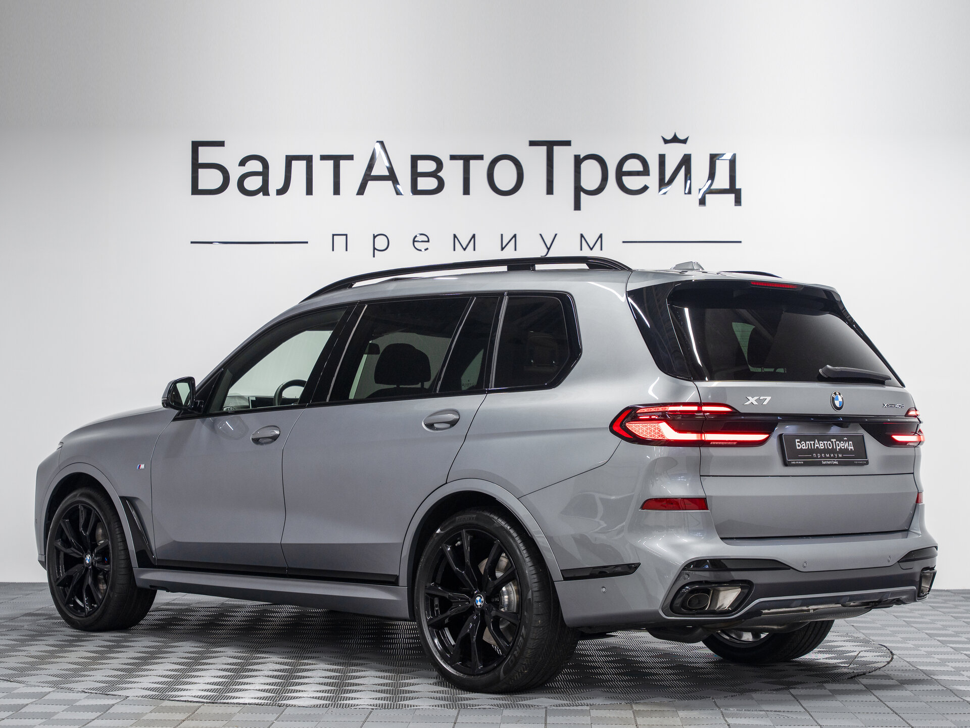 Автомобиль BMW X7 40d 3.0d AT (340 л.с.) 4WD - 10