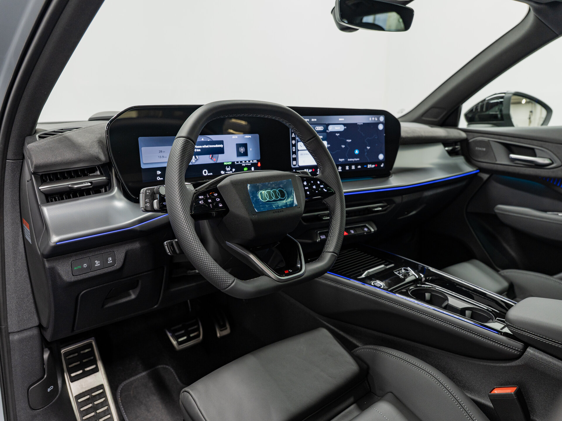 Автомобиль Audi Q3 TFSI 2.0 AMT (258 л.с.) 4WD - 12