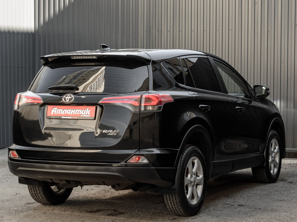 Купить Toyota RAV4 2.0 CVT (146 л.с.) 4WD, 2016 в Екатеренбурге