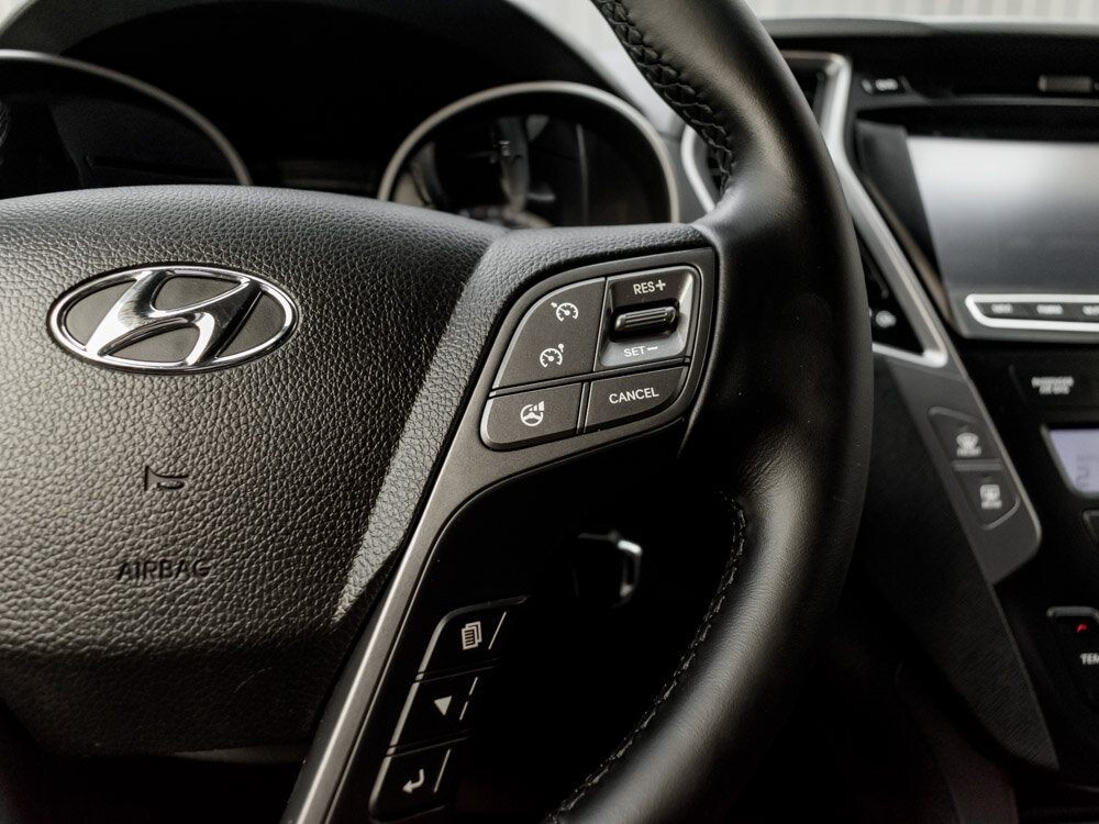 Купить Hyundai Santa Fe 2.4 AT (175 л.с.) 4WD, 2013 в Екатеренбурге