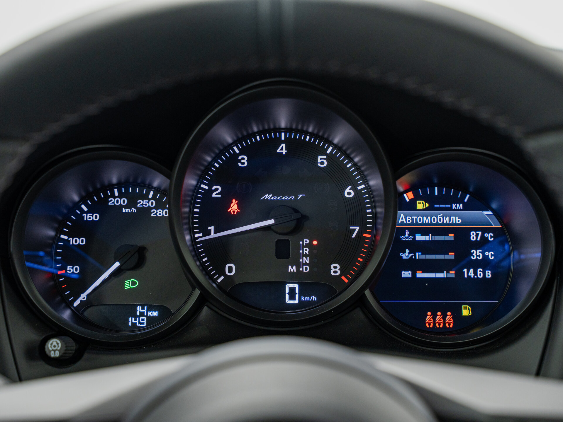 Автомобиль Porsche Macan 2.0 AMT (265 л.с.) 4WD - 17