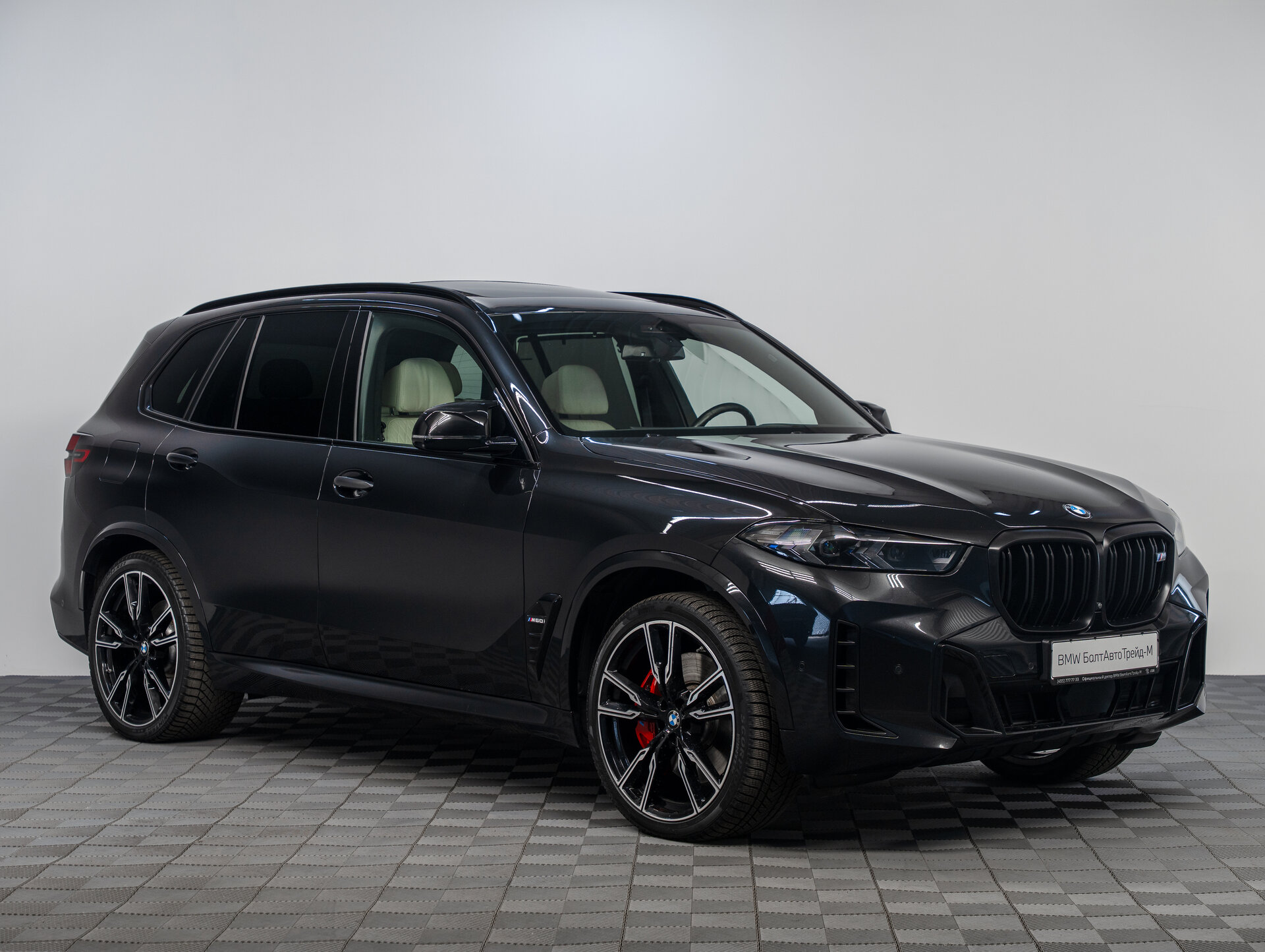Автомобиль BMW X5 M60i 4.4 AT (530 л.с.) 4WD - 3