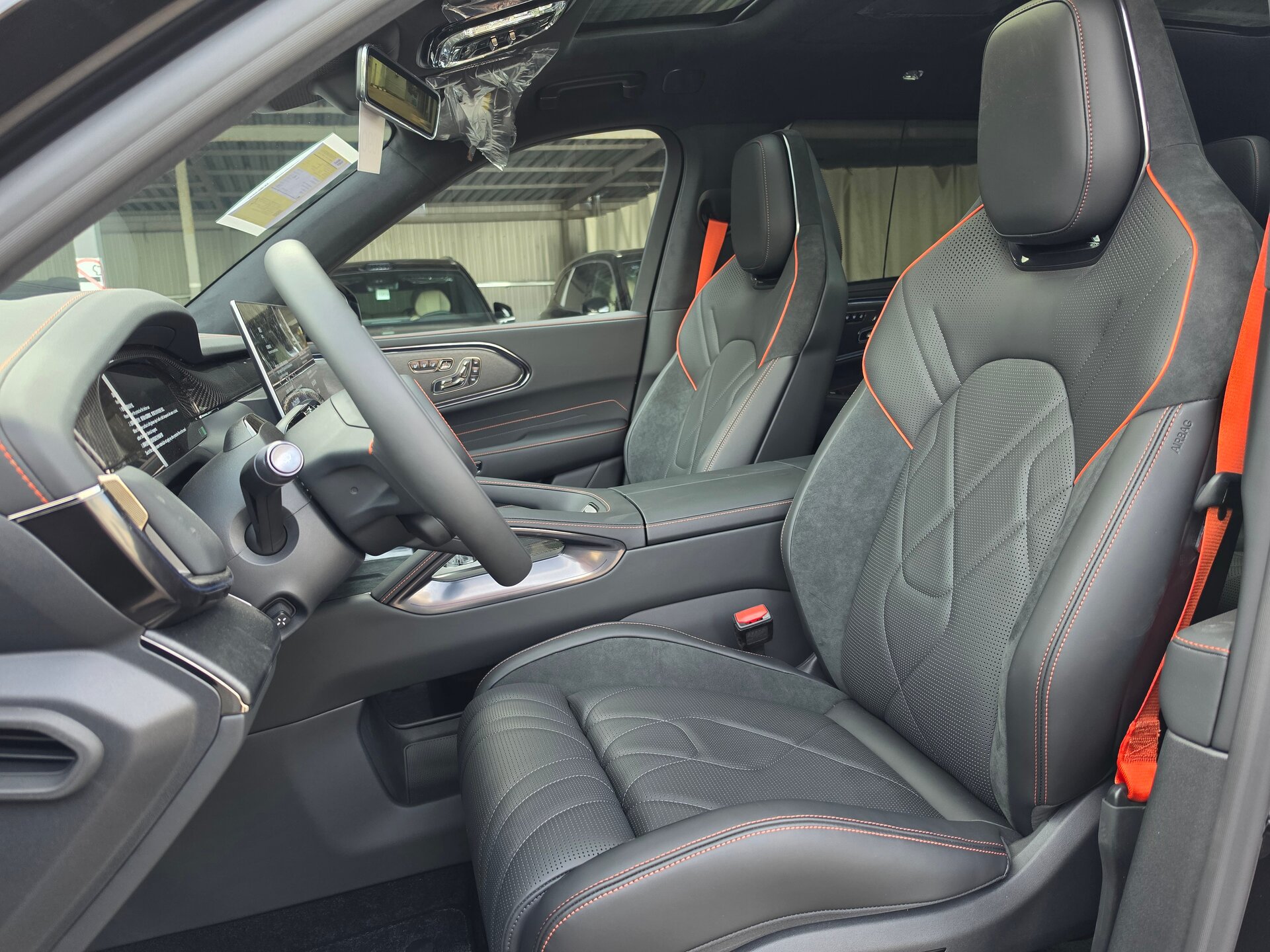 Автомобиль Zeekr 8X Dawn 2.0hyb AT (1401 л.с.) 4WD - 4