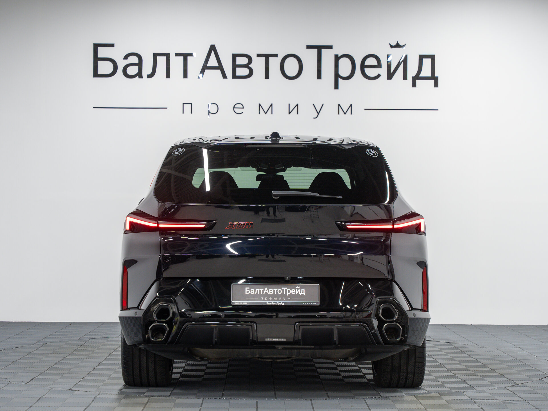 Автомобиль BMW XM Label 4.4hyb AT (748 л.с.) 4WD - 8