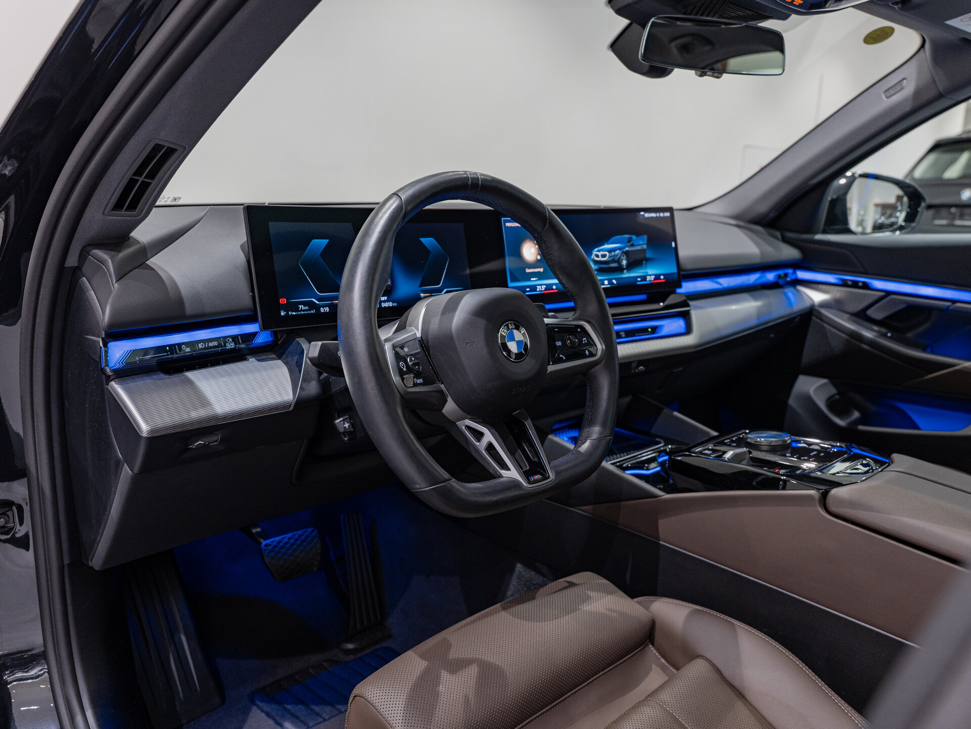 Автомобиль BMW 5 серии 520i 2.0 AT (190 л.с.) - 9