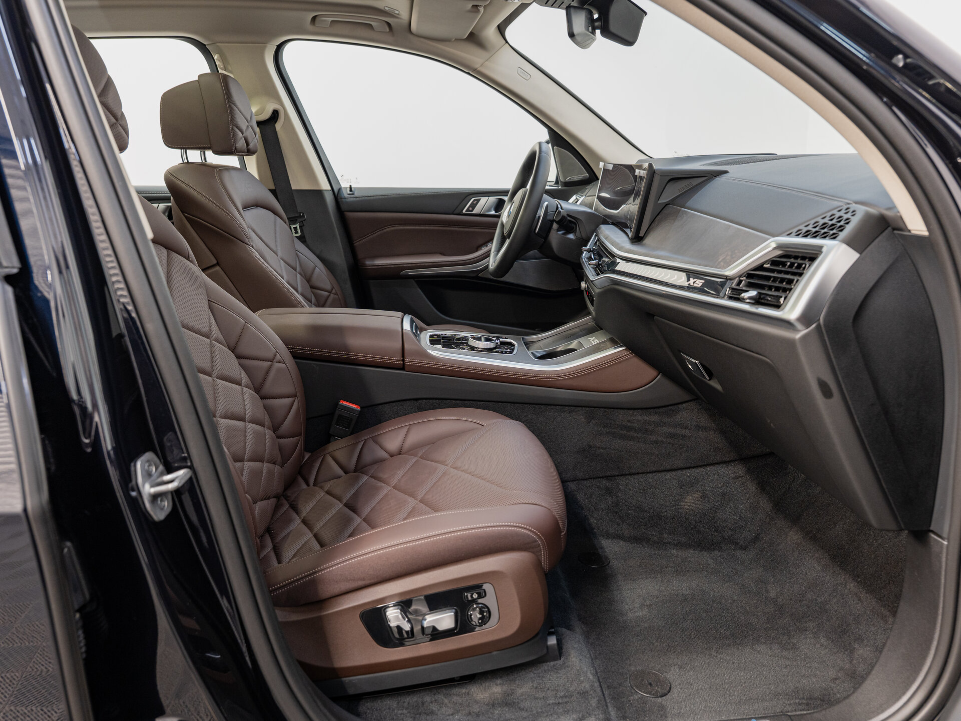 Автомобиль BMW X5 30Li 2.0 AT (258 л.с.) 4WD - 10