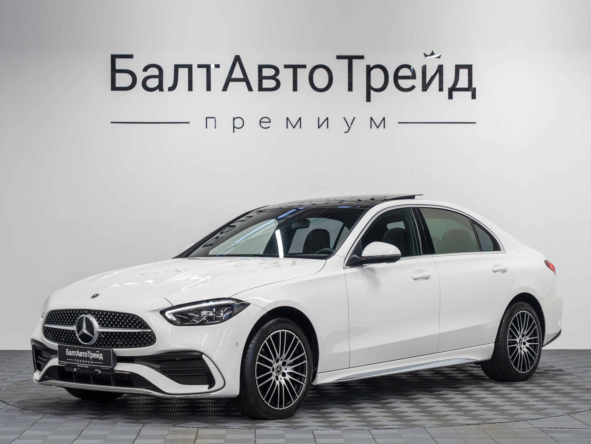 Автомобиль Mercedes-Benz C-Класс 260 L 1.5 AT (204 л.с.) - 1